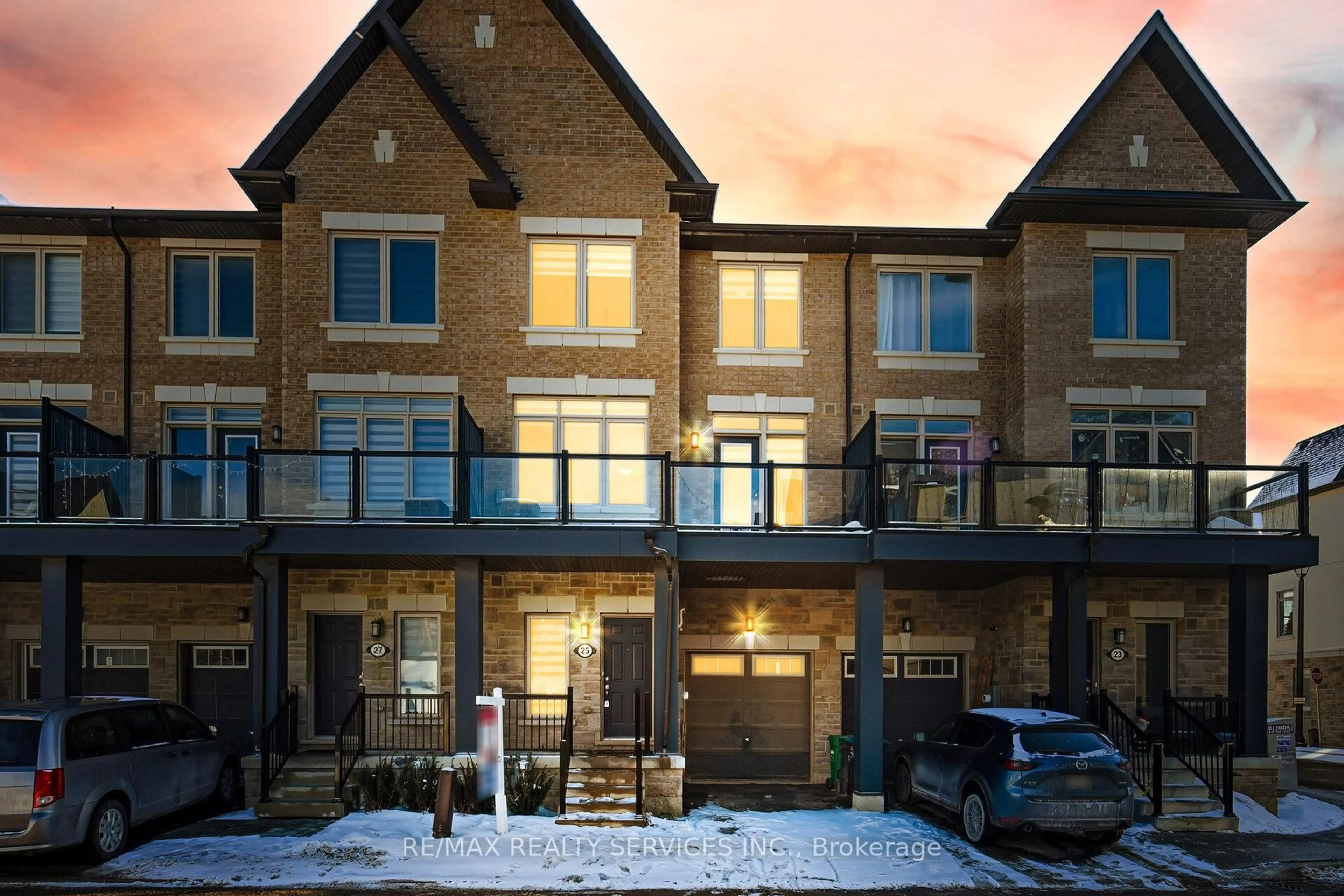 Home with brick exterior material, unknown for 25 Tiveron Ave, Caledon Ontario L7C 4L4