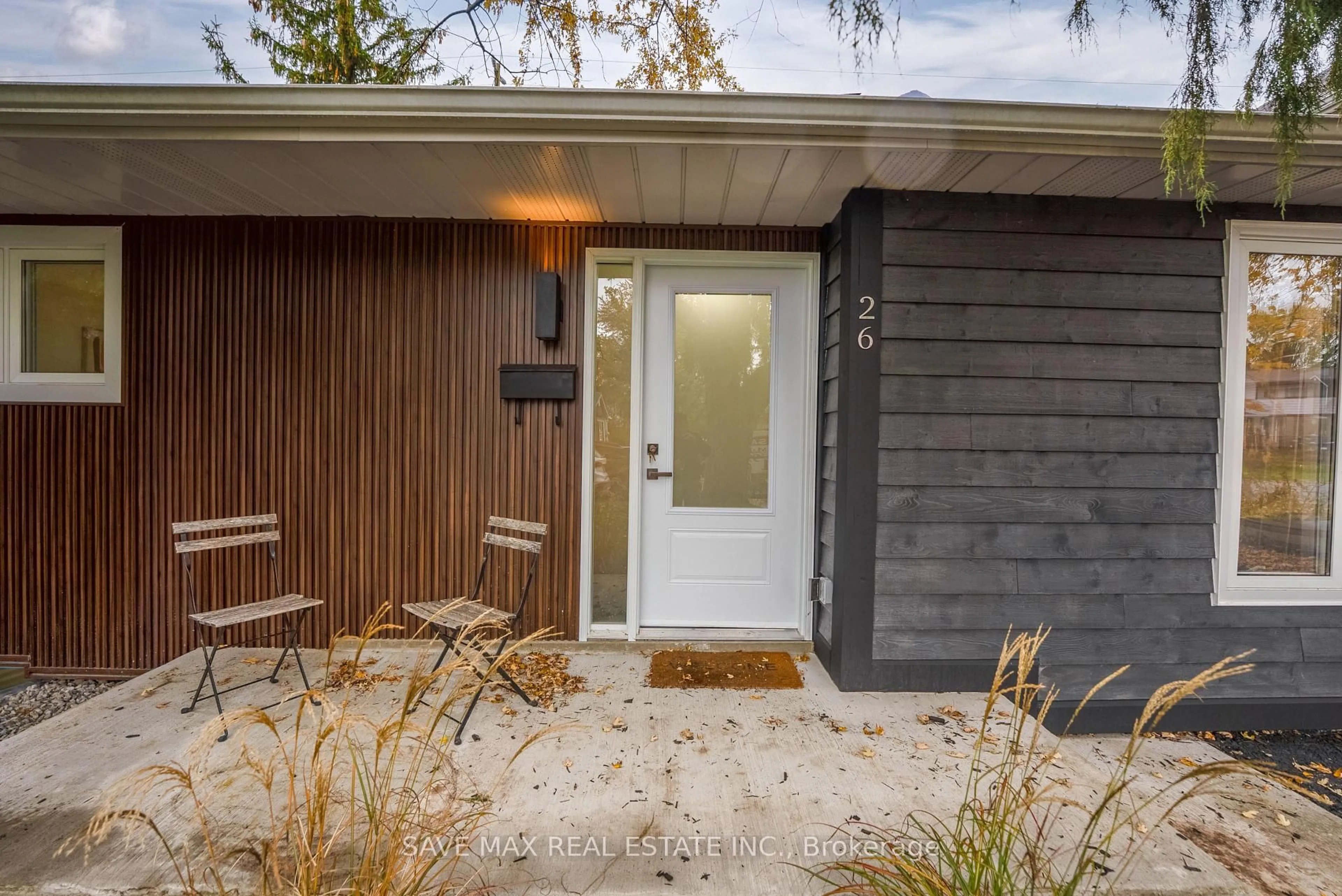 Patio, street for 26 Hillbank Tr, Brampton Ontario L6S 1P6