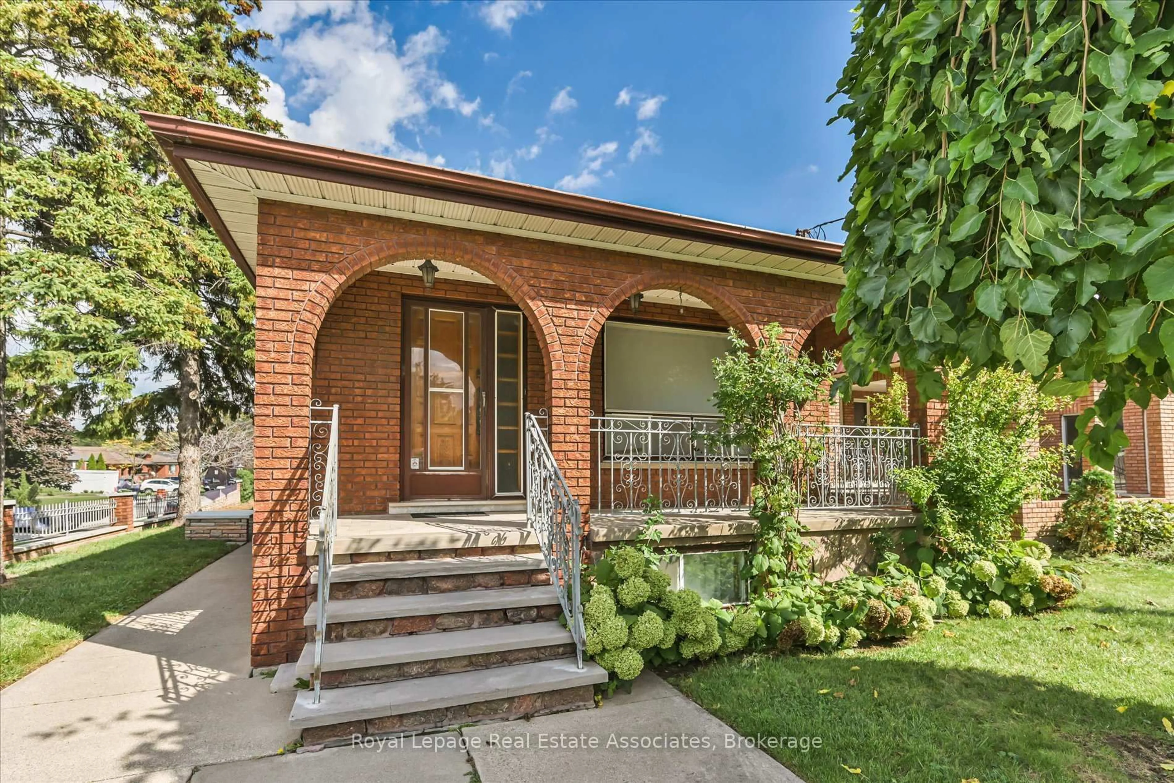 Home with brick exterior material, street for 135 Jay St, Toronto Ontario M6L 2M3