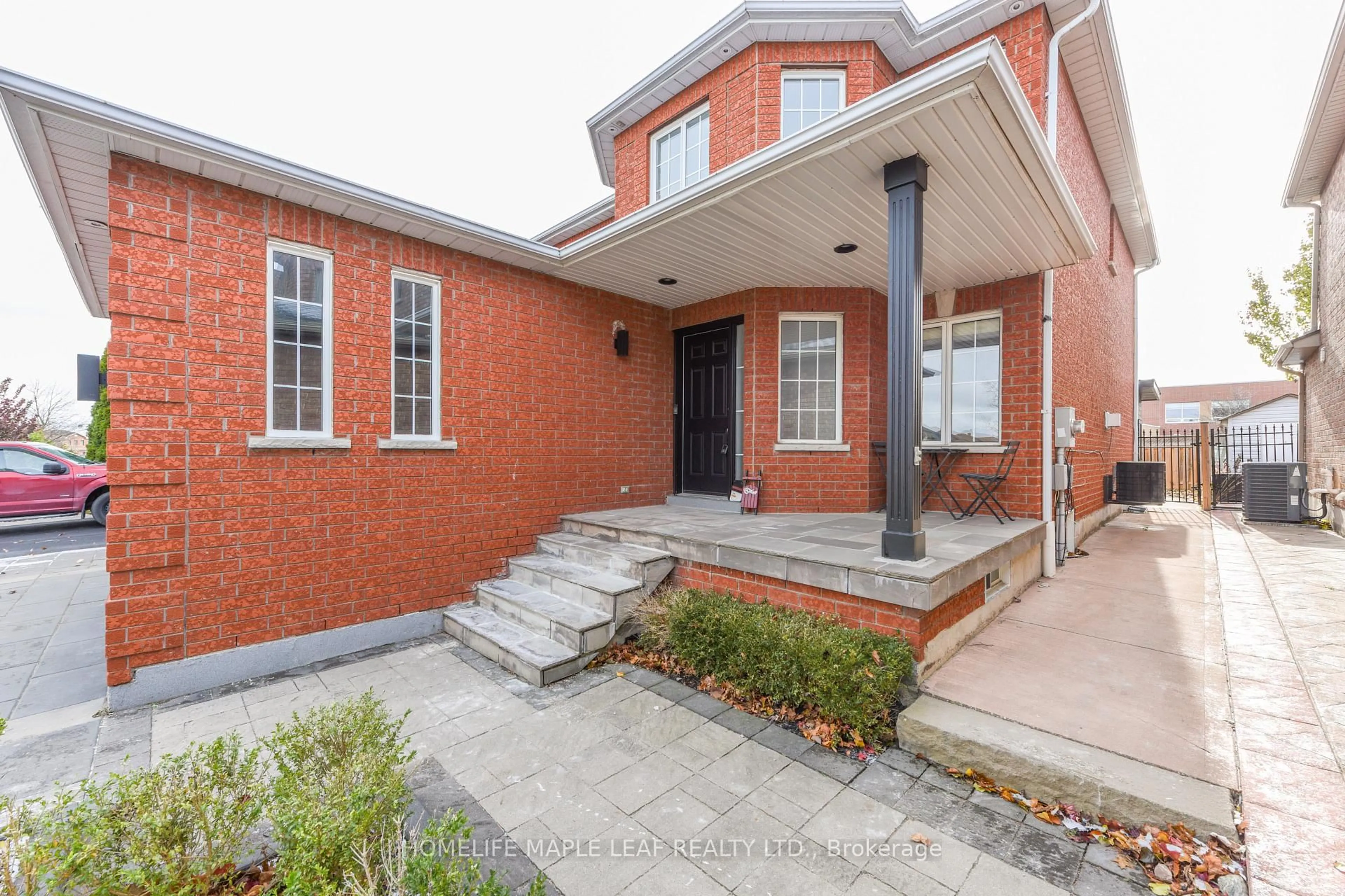 Home with brick exterior material, street for 7 Southbury Manor Dr, Caledon Ontario L7E 1X7