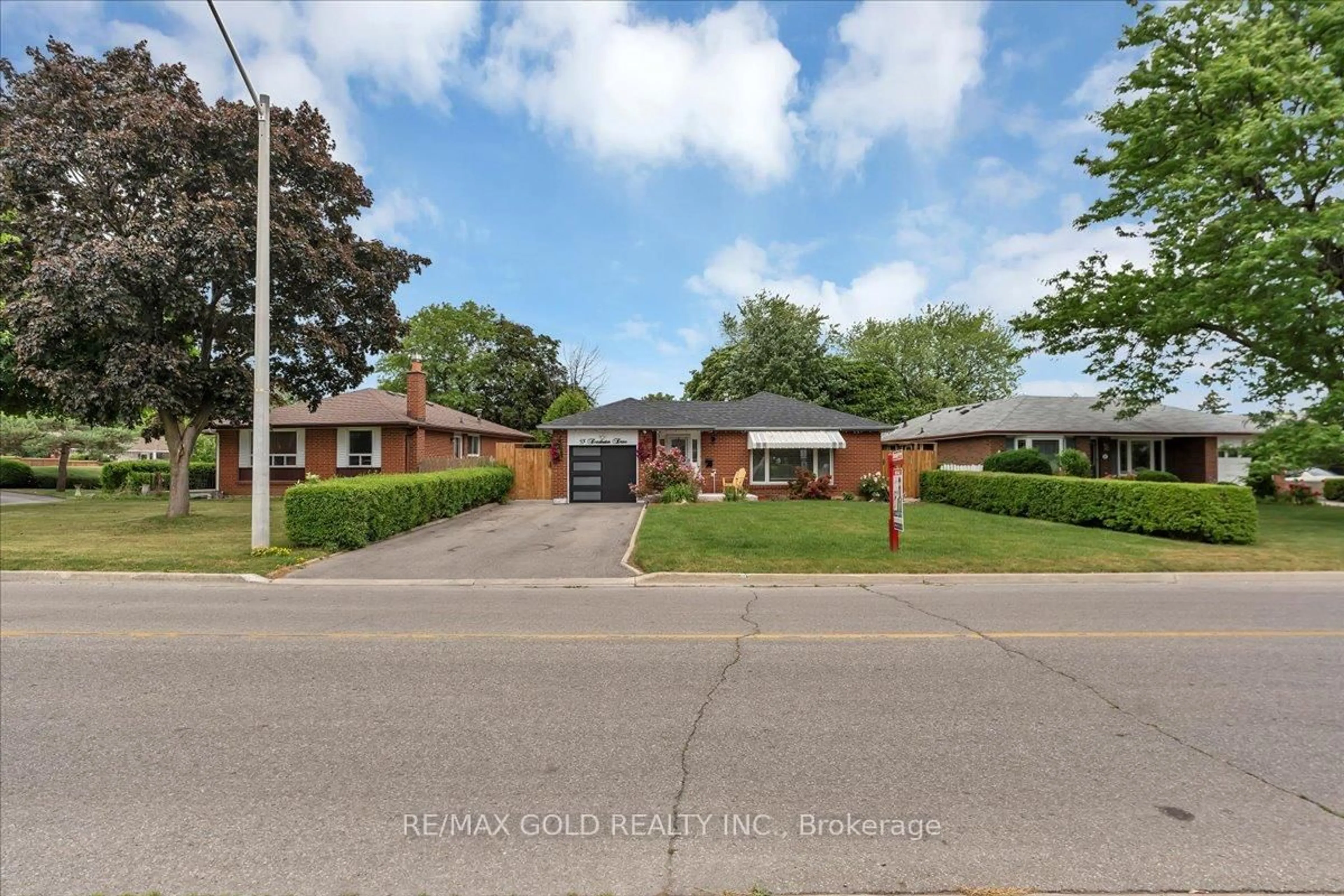 Home with brick exterior material, street for 53 Dorchester Dr, Brampton Ontario L6T 3E2