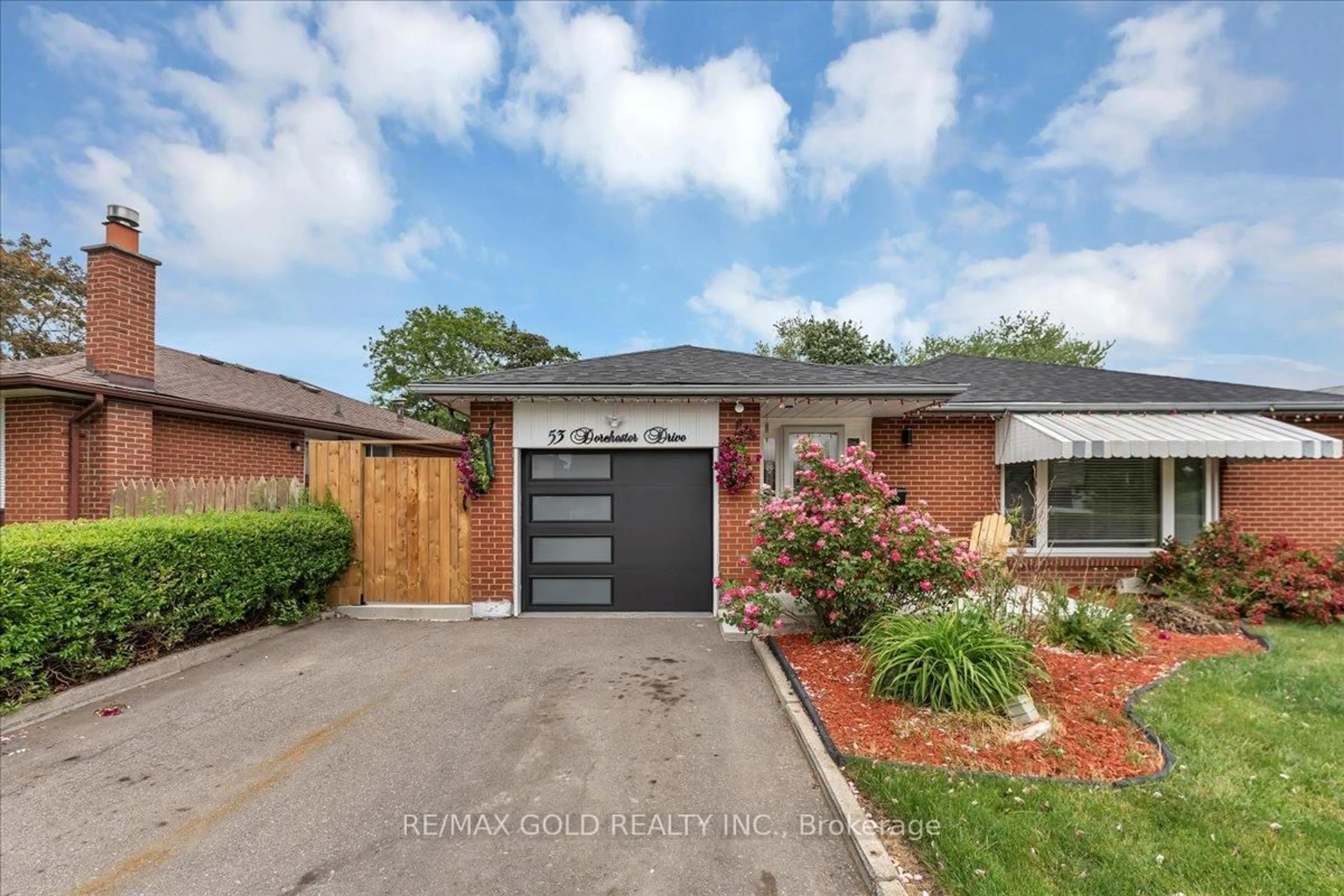 Home with brick exterior material, street for 53 Dorchester Dr, Brampton Ontario L6T 3E2