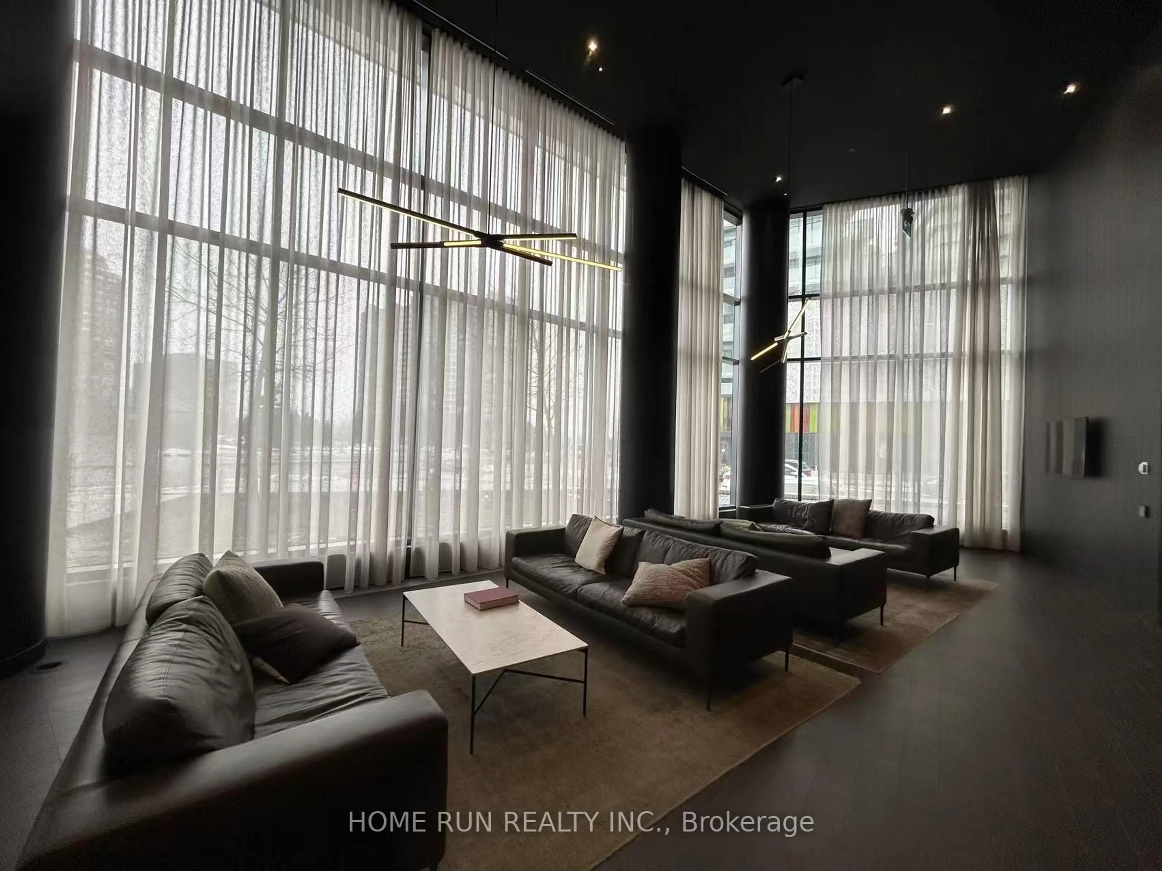 Unknown for 3900 Confederation Pkwy #1903, Mississauga Ontario L5B 0M3