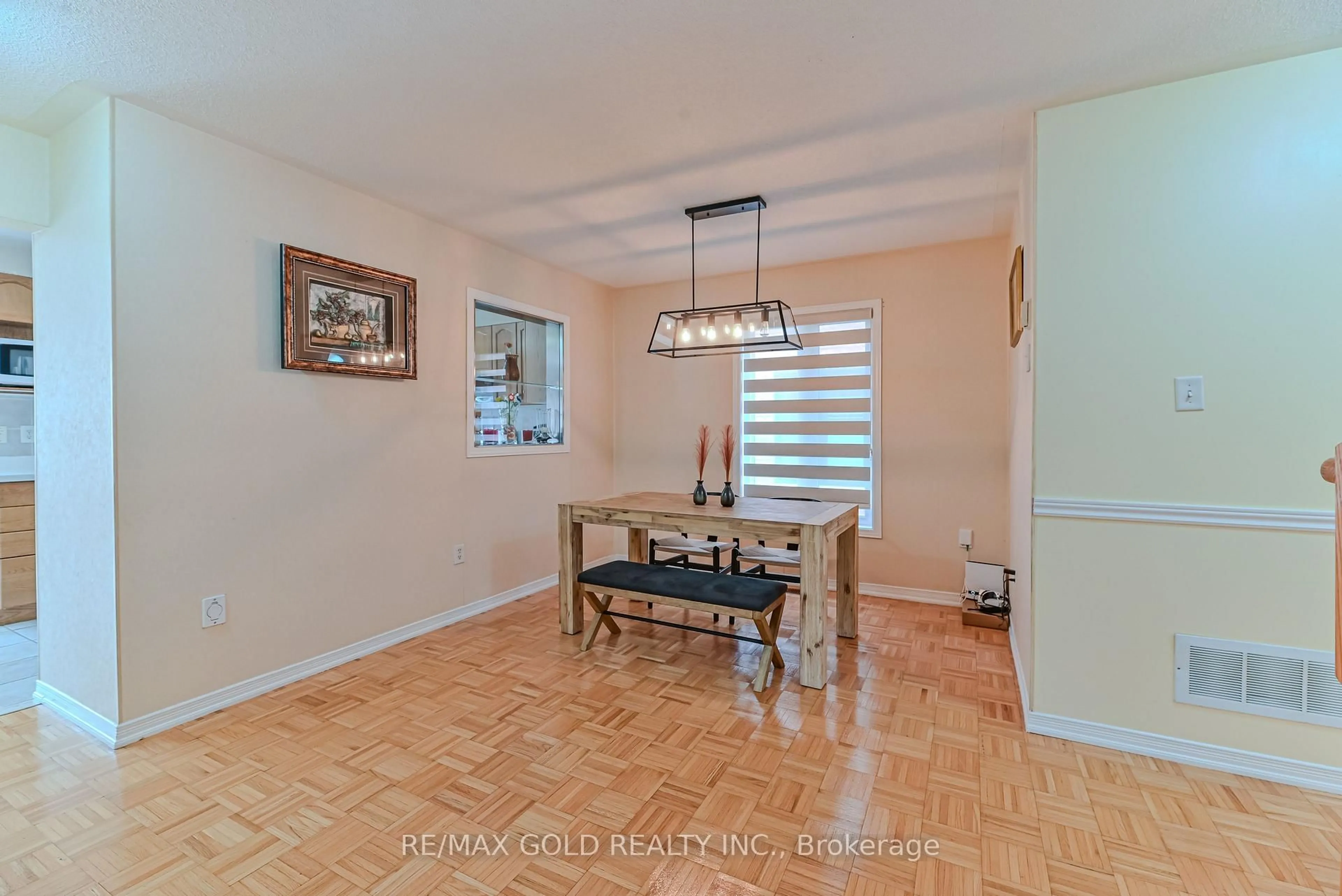 Dining room, unknown for 80 Octillo Blvd, Brampton Ontario L6R 2V6