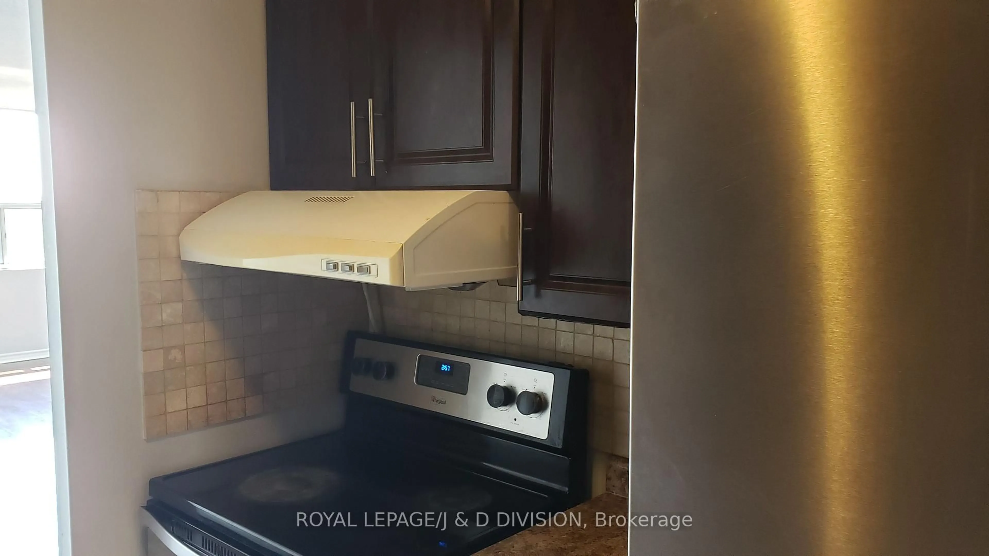 Standard kitchen, unknown for 10 Tobermory Dr #602, Toronto Ontario M3N 2Y5