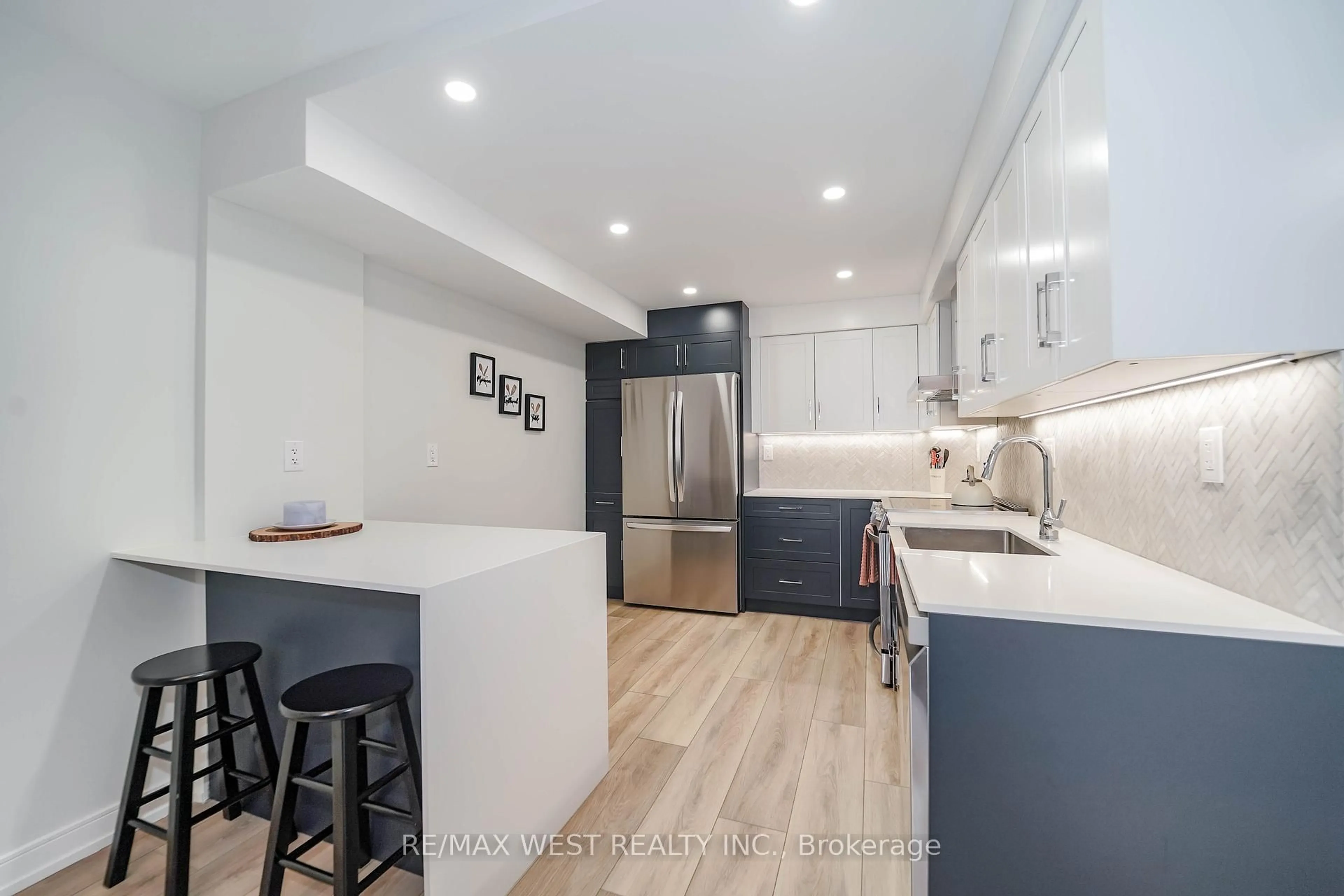 Open concept kitchen, unknown for 300 Mill Rd #D14, Toronto Ontario M9C 4W9