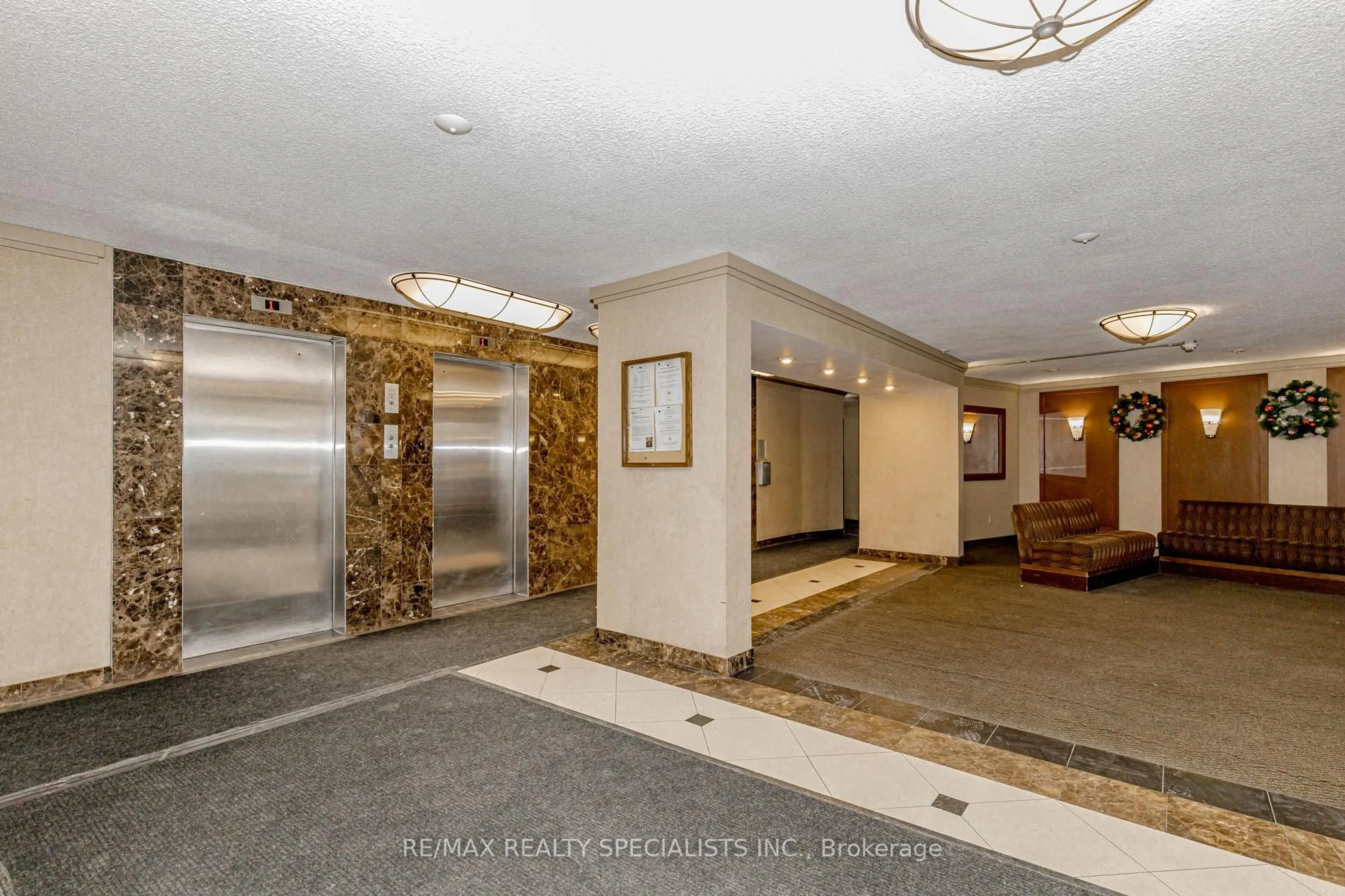 Unknown for 20 Mississauga Valley Blvd #1803, Mississauga Ontario L5A 3S1