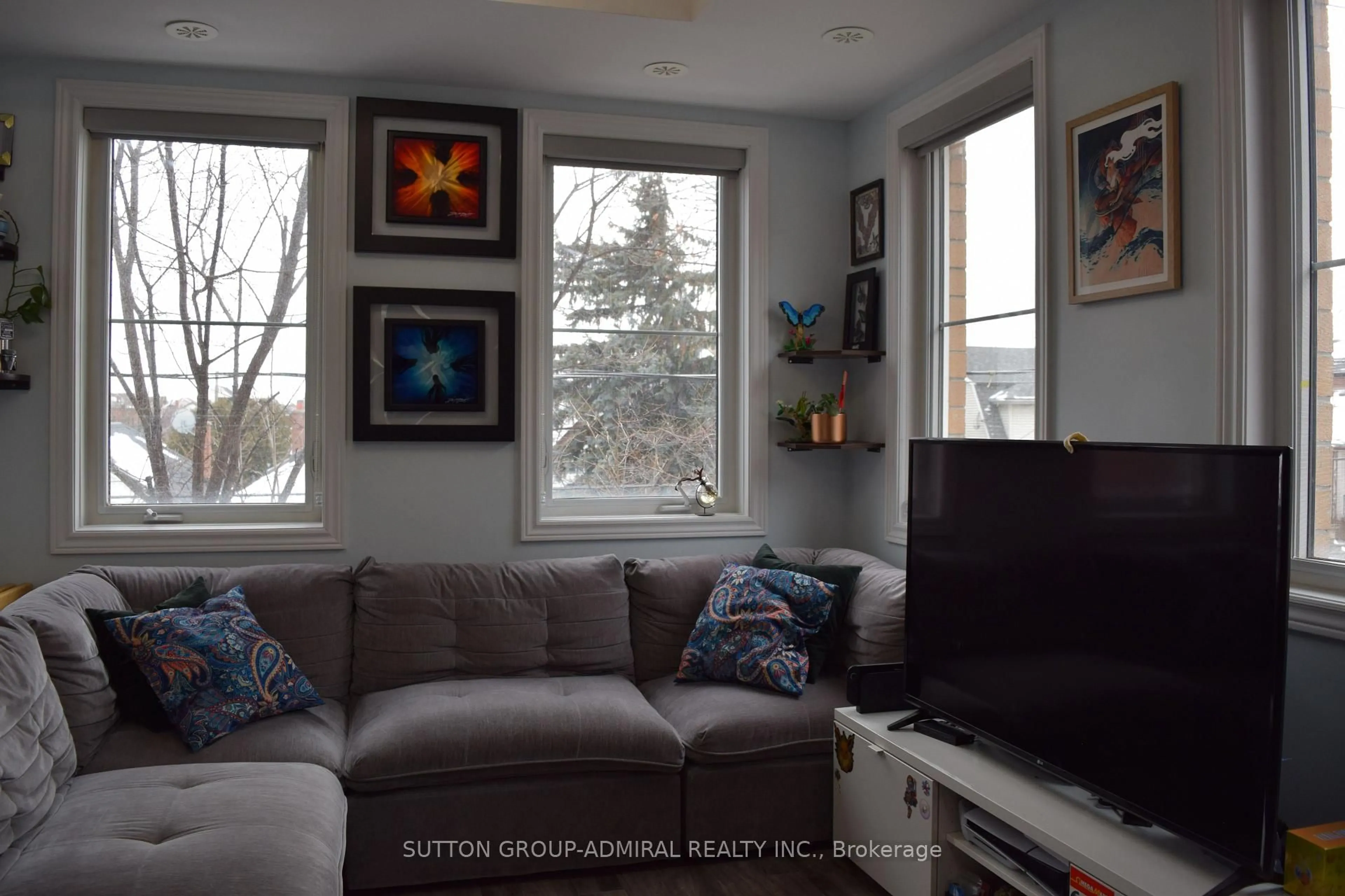 Living room with furniture, unknown for 370 Hopewell Ave #213, Toronto Ontario M6E 2S2