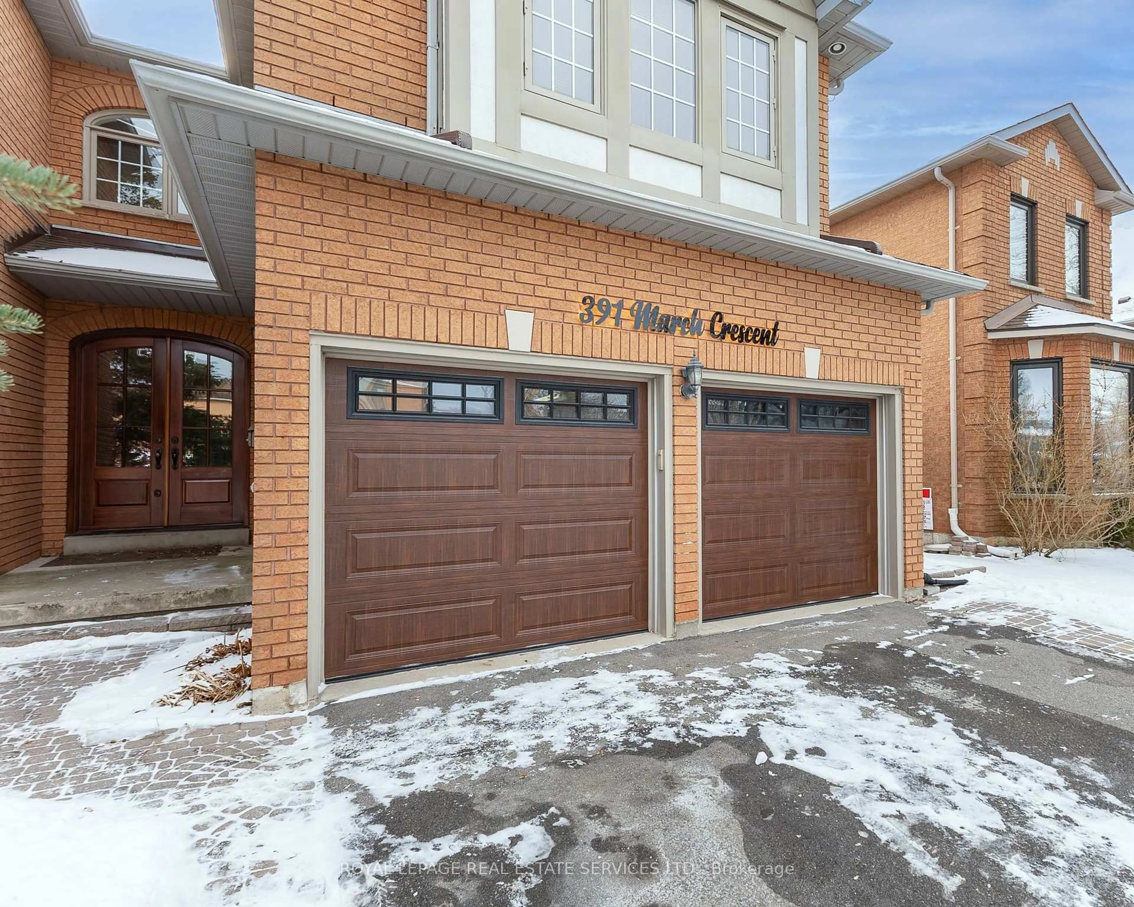 Unknown for 391 March Cres, Oakville Ontario L6H 5X7