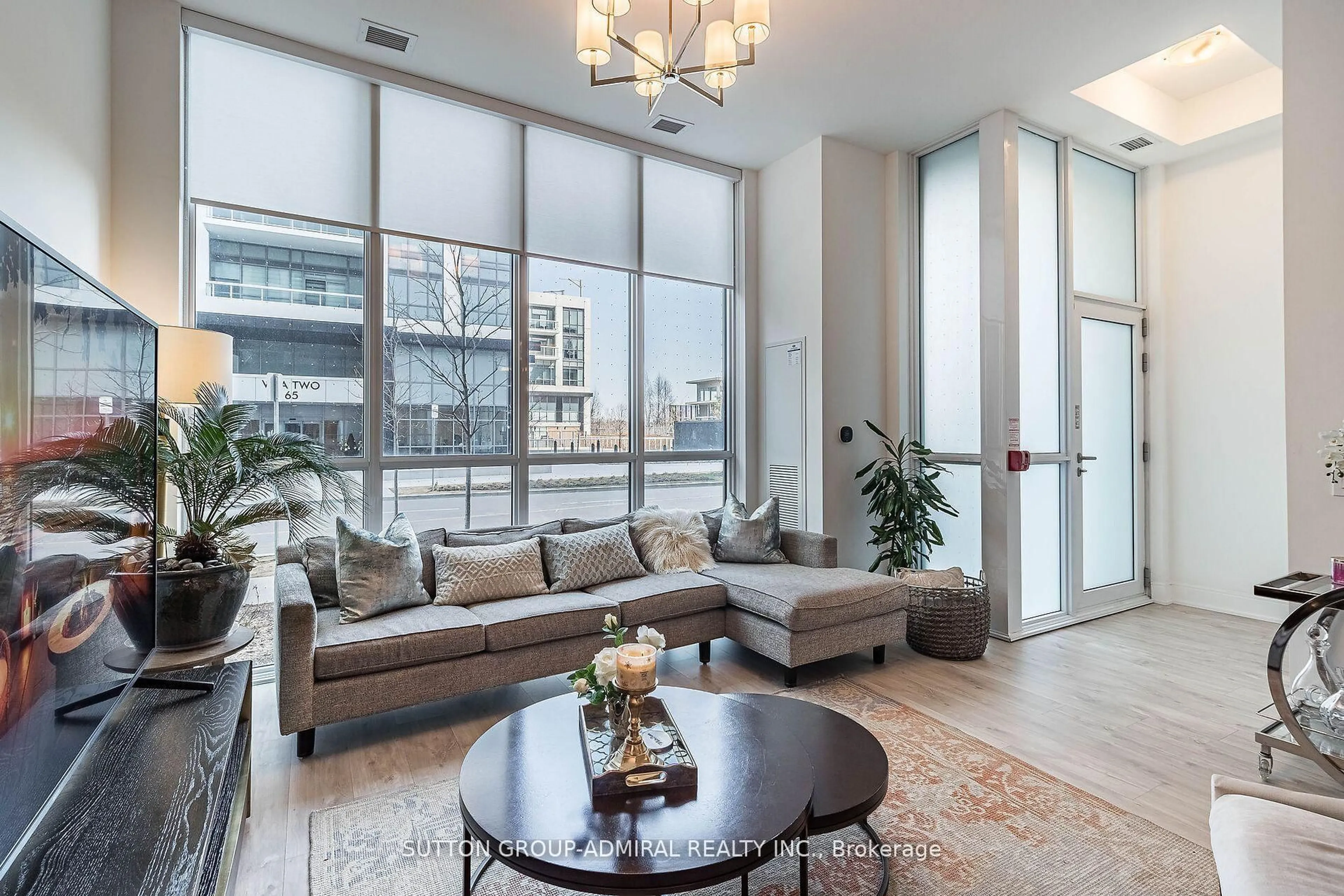 Living room with furniture, unknown for 70 Annie Craig Dr #TH107, Toronto Ontario M8V 0A8