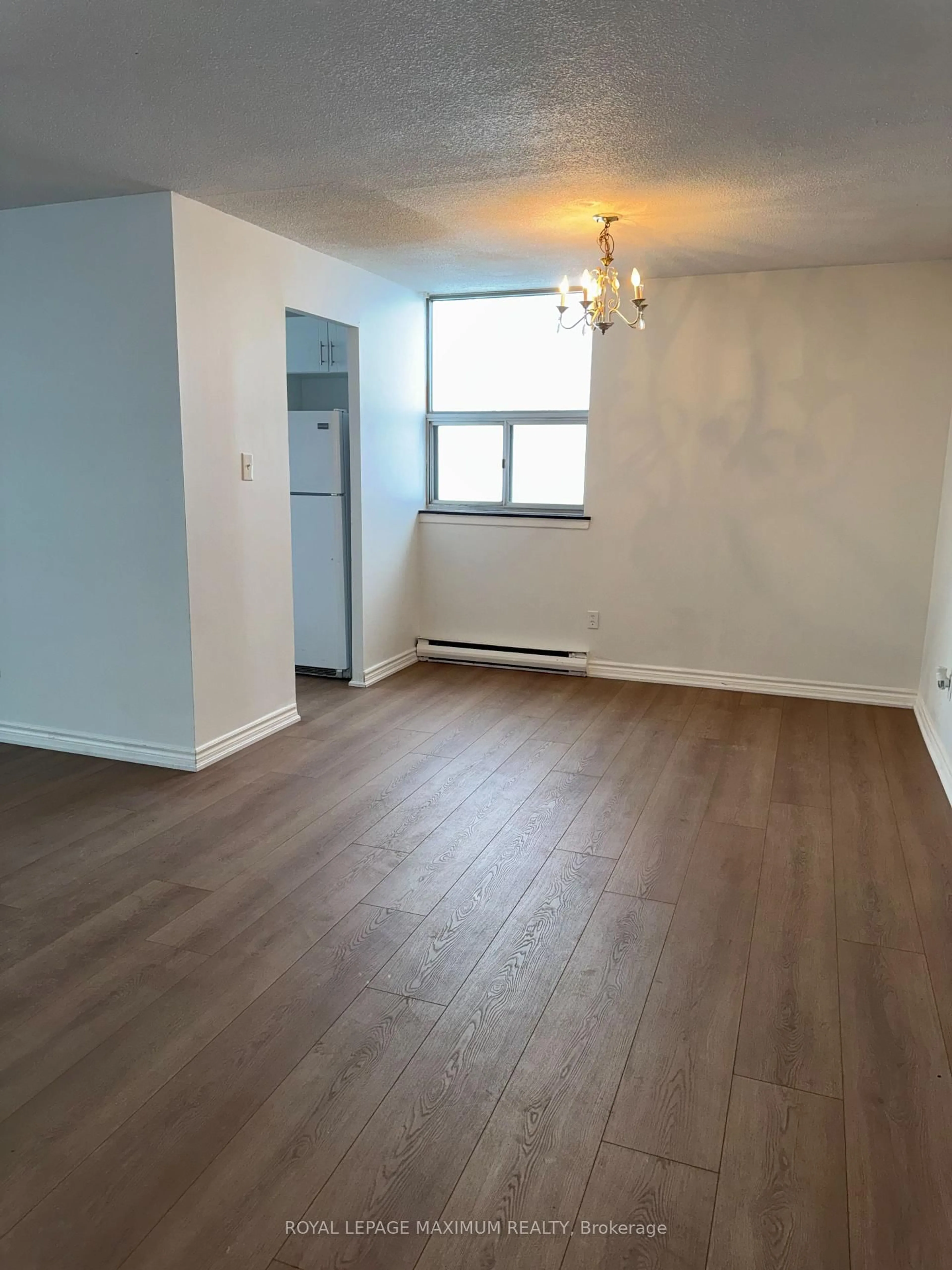 A pic of a room for 15 Kensington Rd #1912, Brampton Ontario L6T 3W2