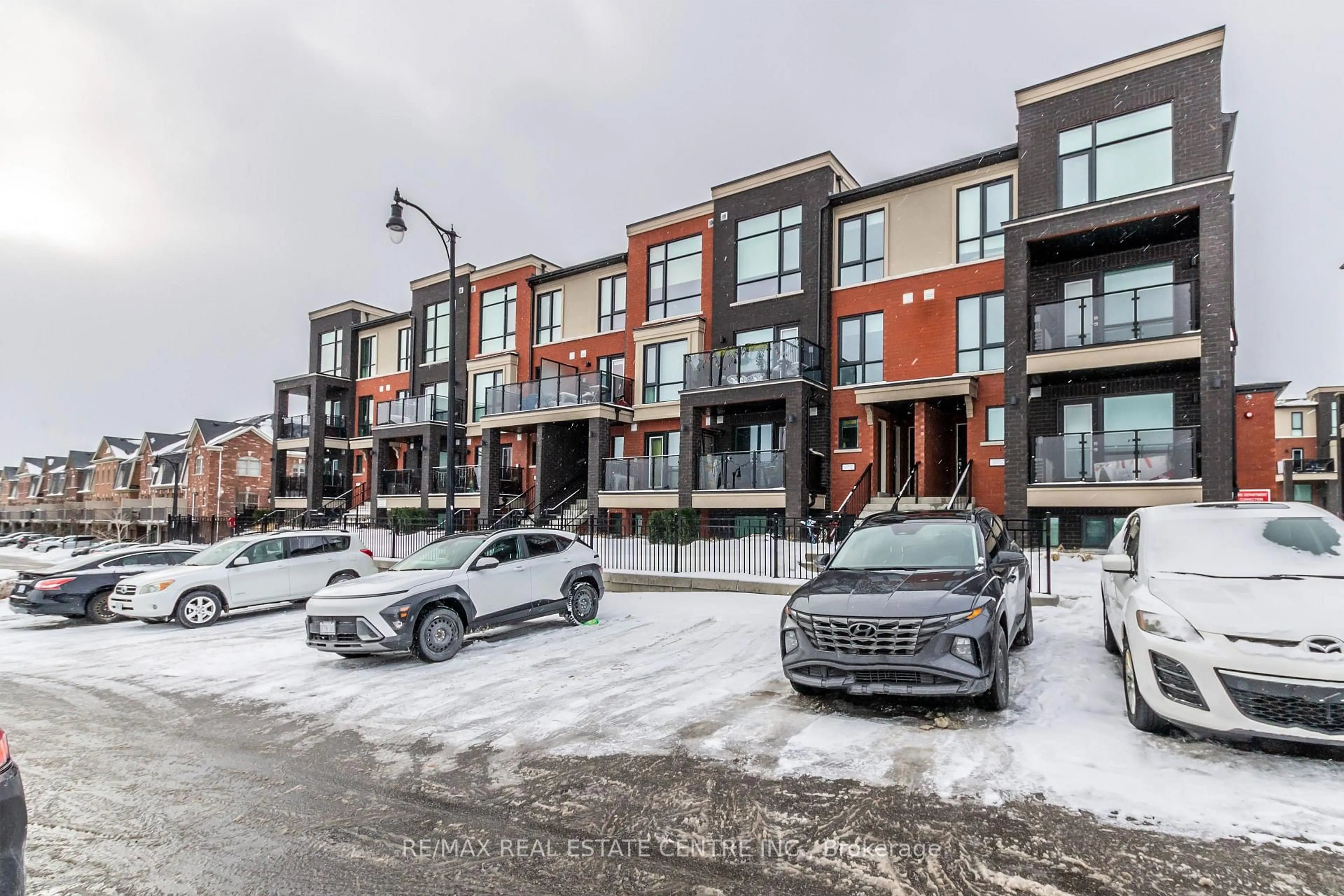 Unknown for 165 veterans Dr #2, Brampton Ontario L7A 5L2