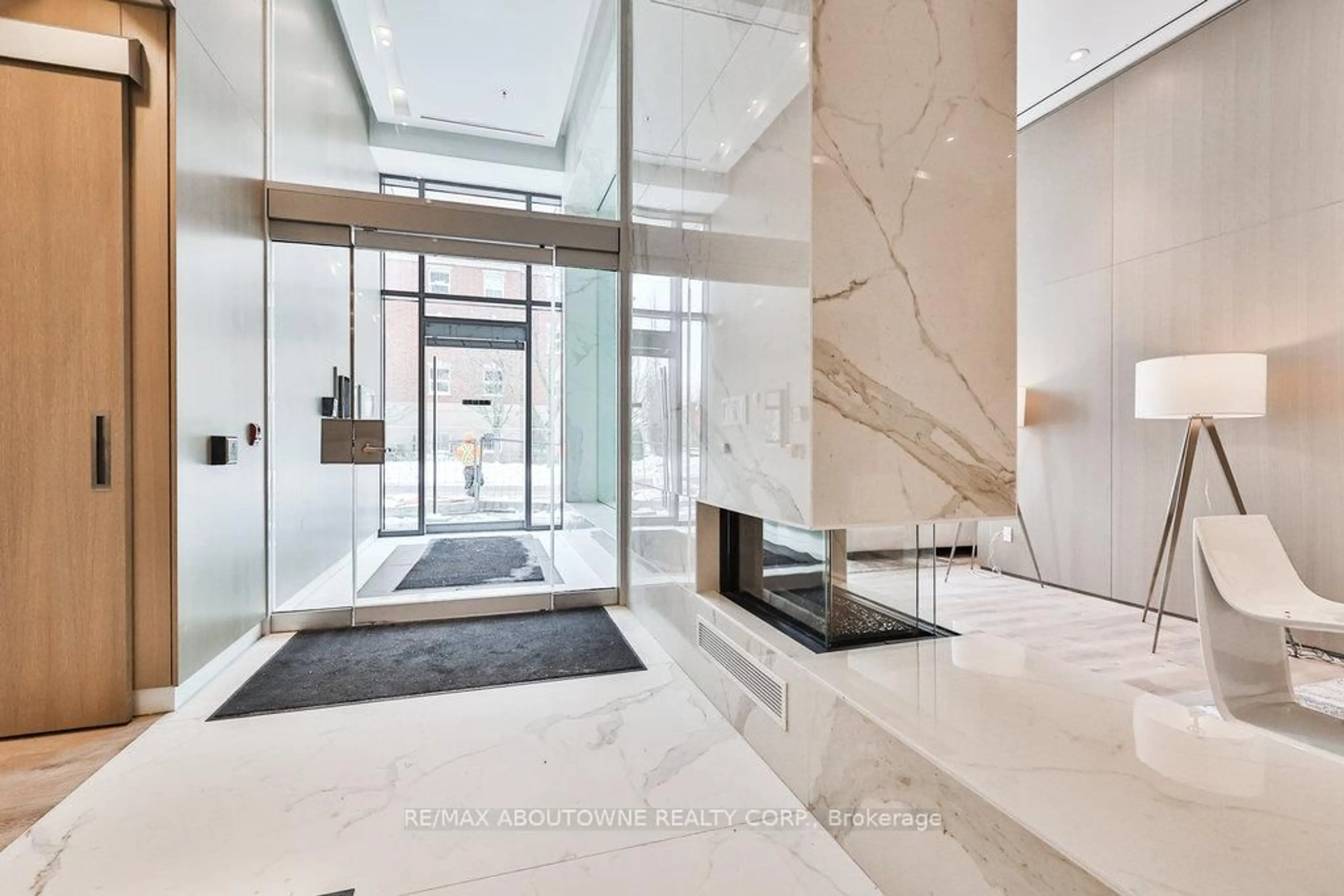 Unknown for 370 Martha St #2204, Burlington Ontario L7R 0G9