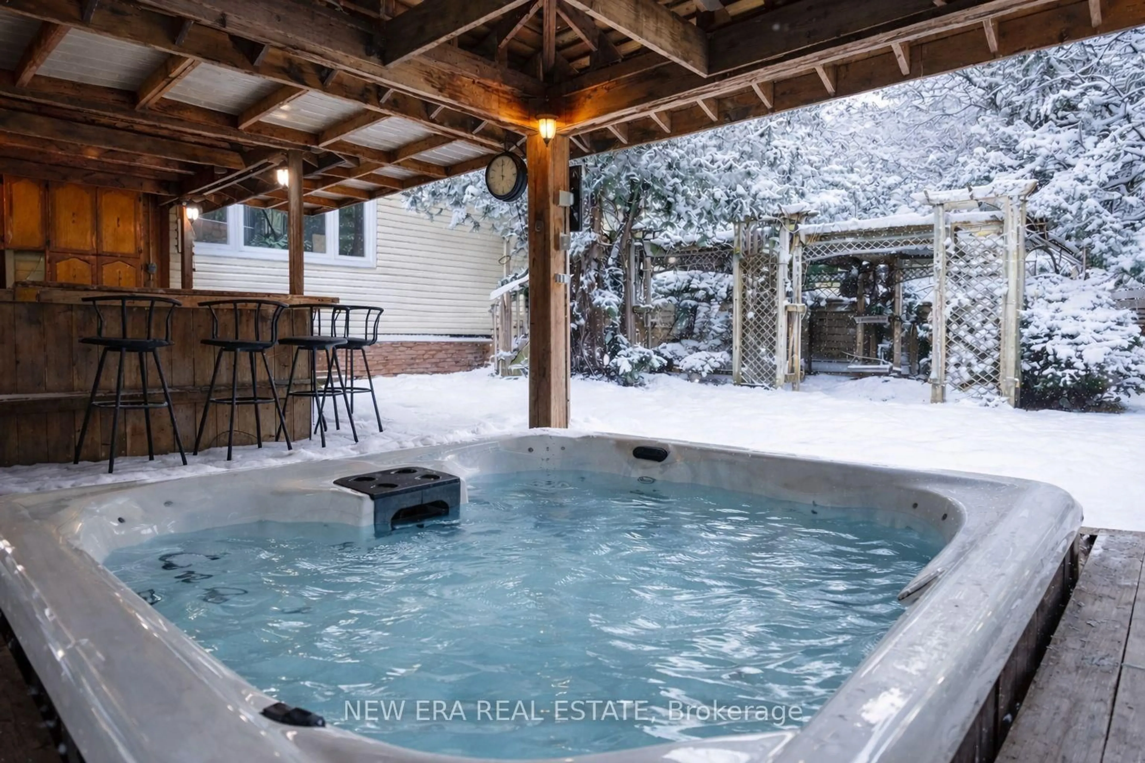 Patio, unknown for 2669 Inlake Crt, Mississauga Ontario L5N 2A6