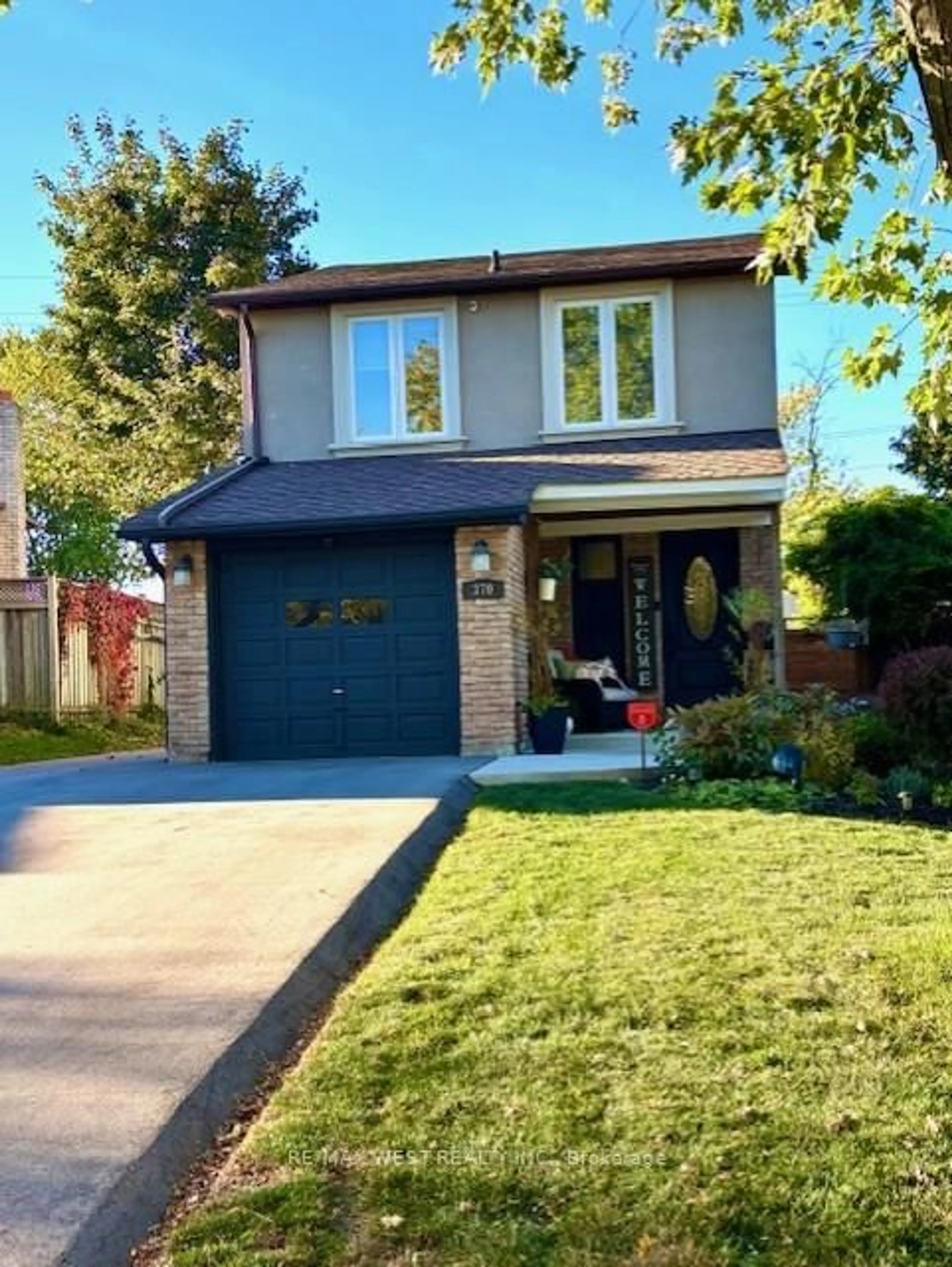 Home with brick exterior material, street for 370 Whitehead Cres, Caledon Ontario L7E 3Z3