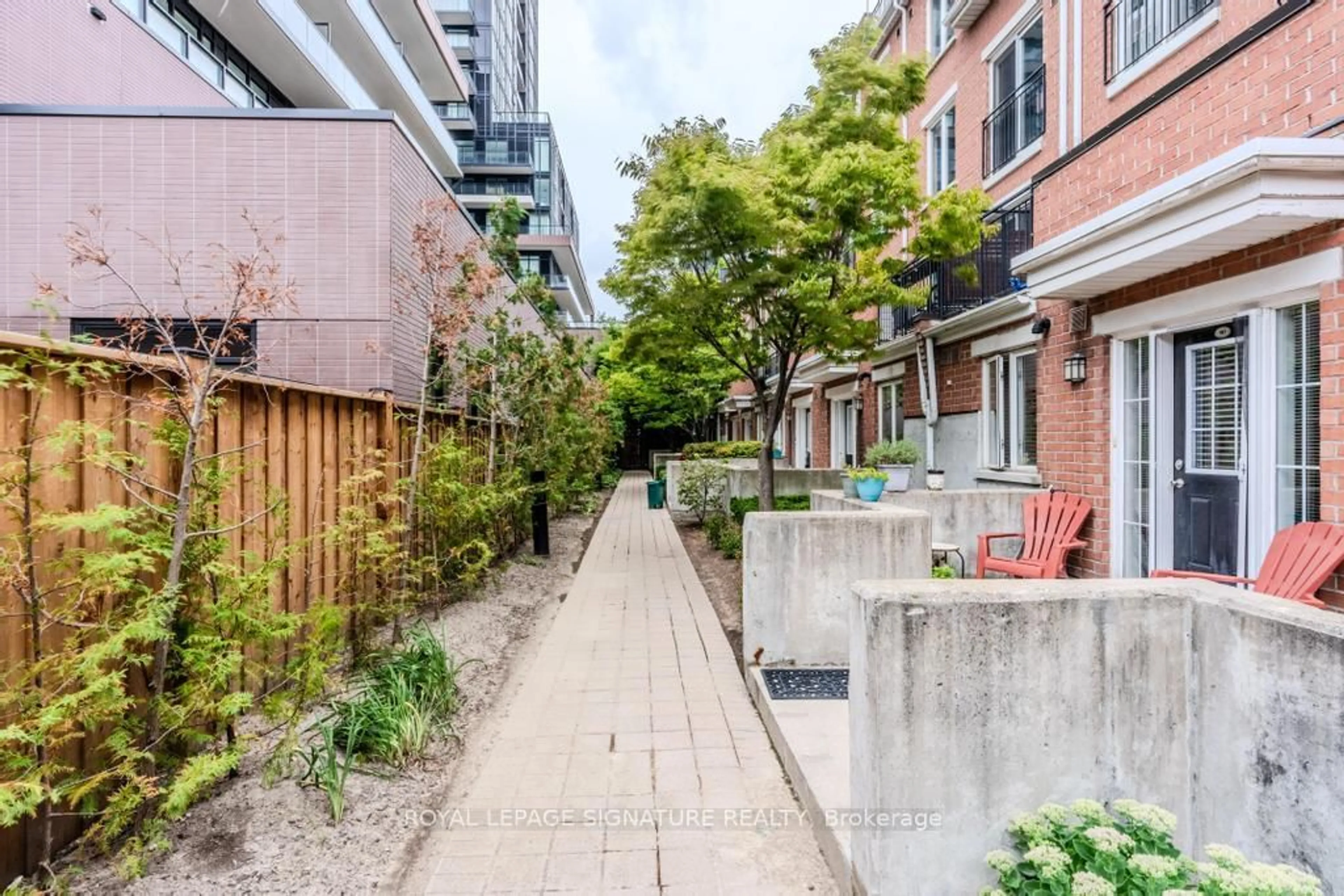 Patio, street for 10 Laidlaw St #703, Toronto Ontario M6K 1X2