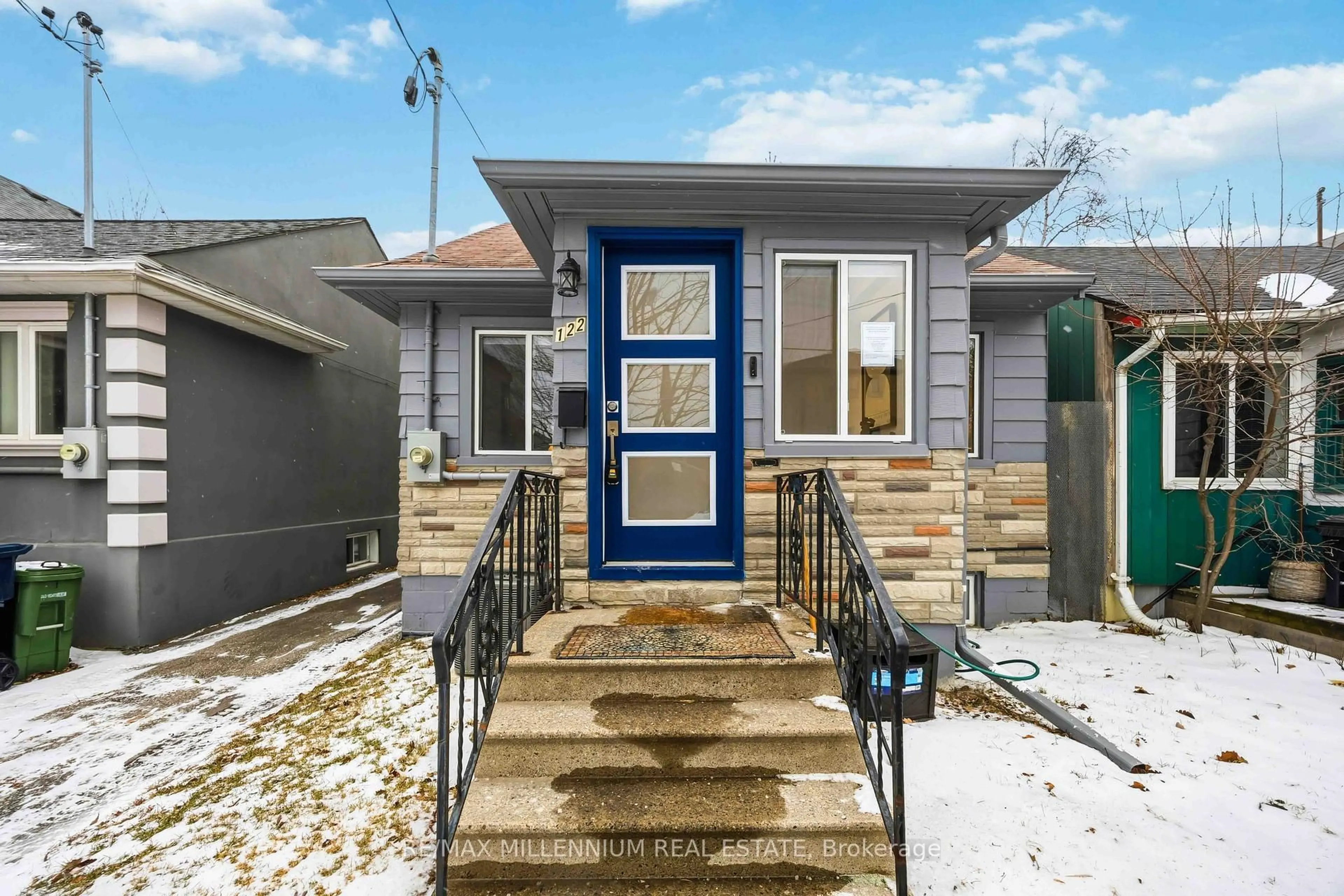 Unknown for 122 Twenty Second St, Toronto Ontario M8V 3M4