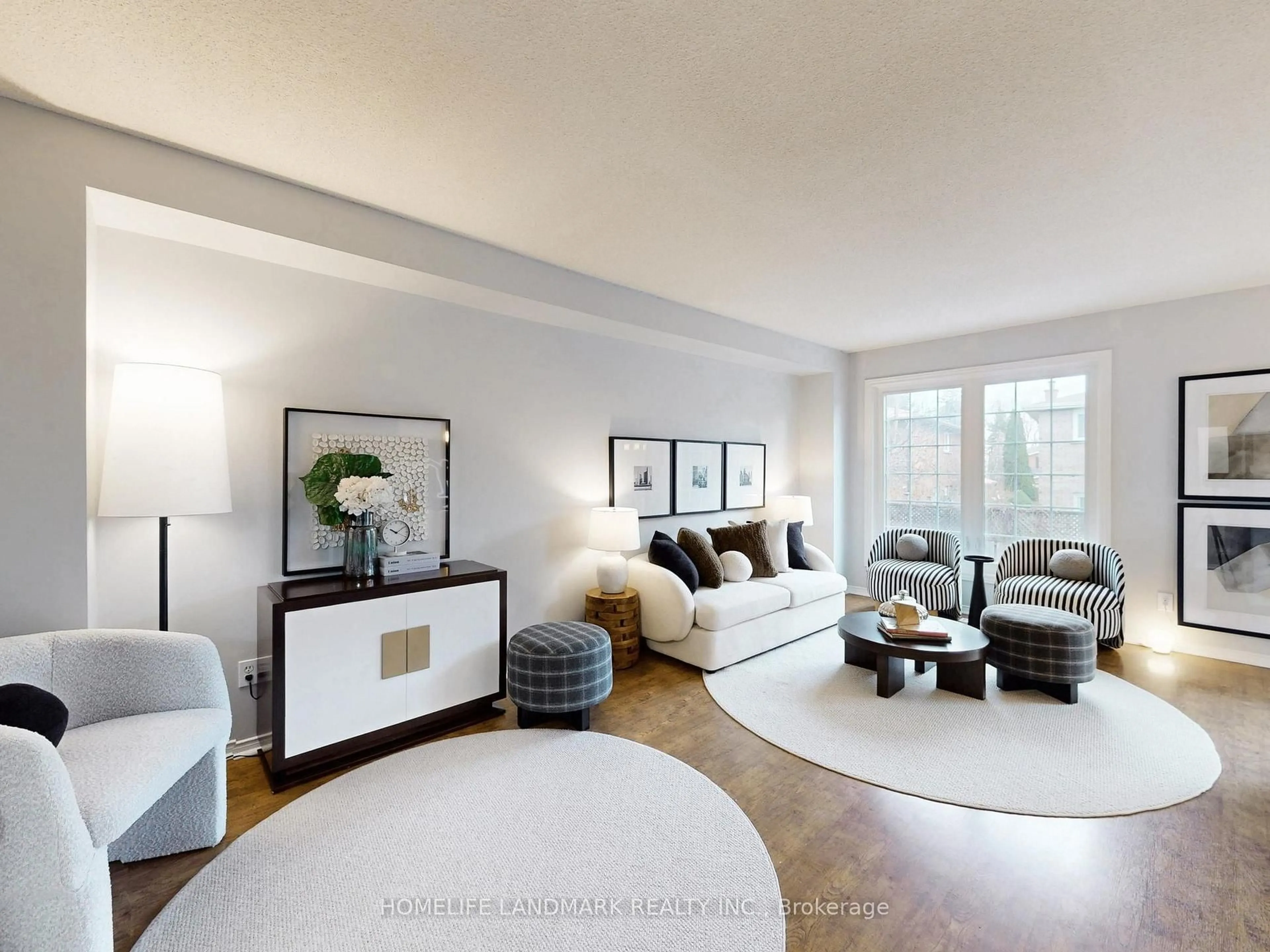 Living room with furniture, unknown for 338 Parkridge Cres, Oakville Ontario L6M 1B1