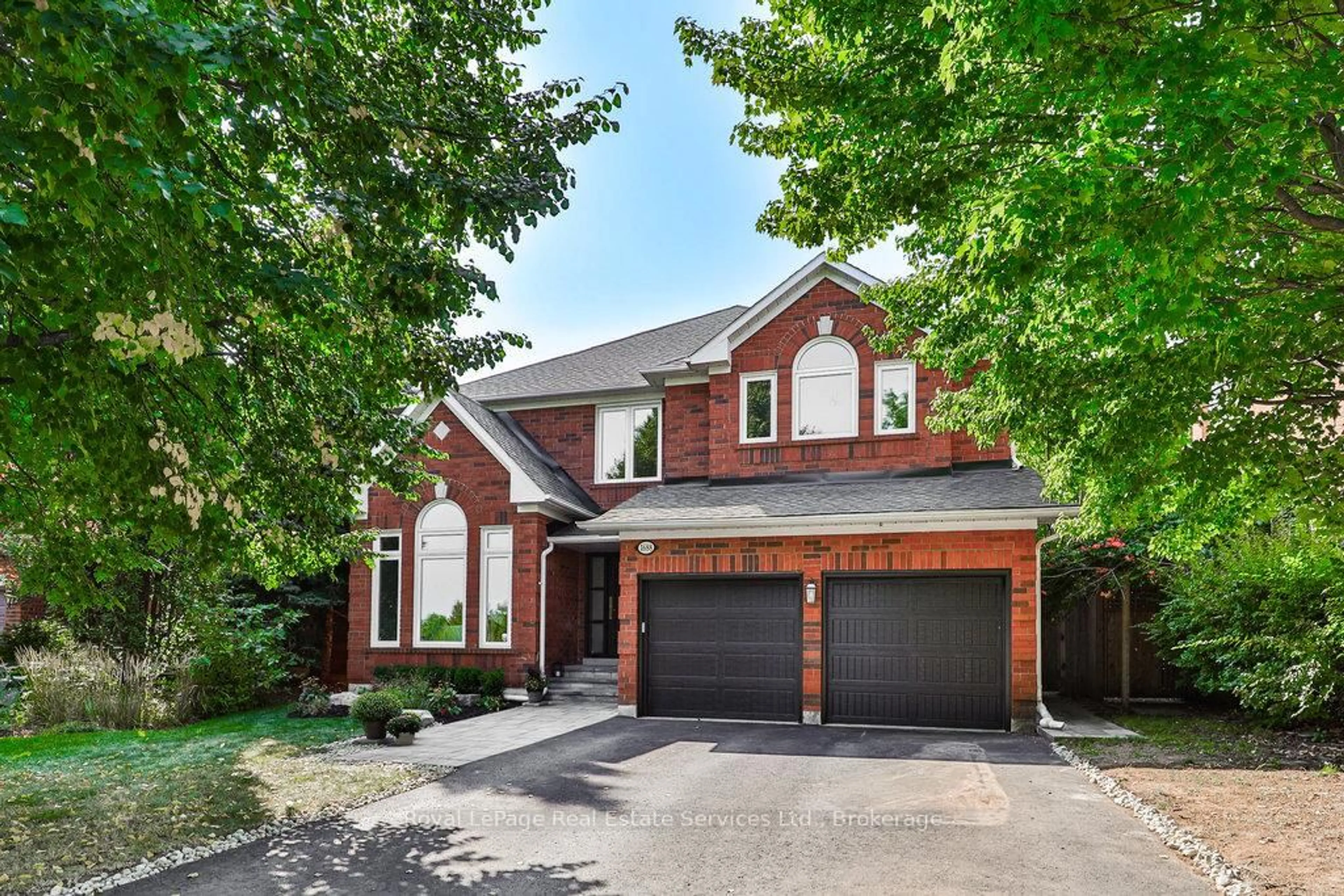 Home with brick exterior material, street for 1688 Glenvista Dr, Oakville Ontario L6H 6K6