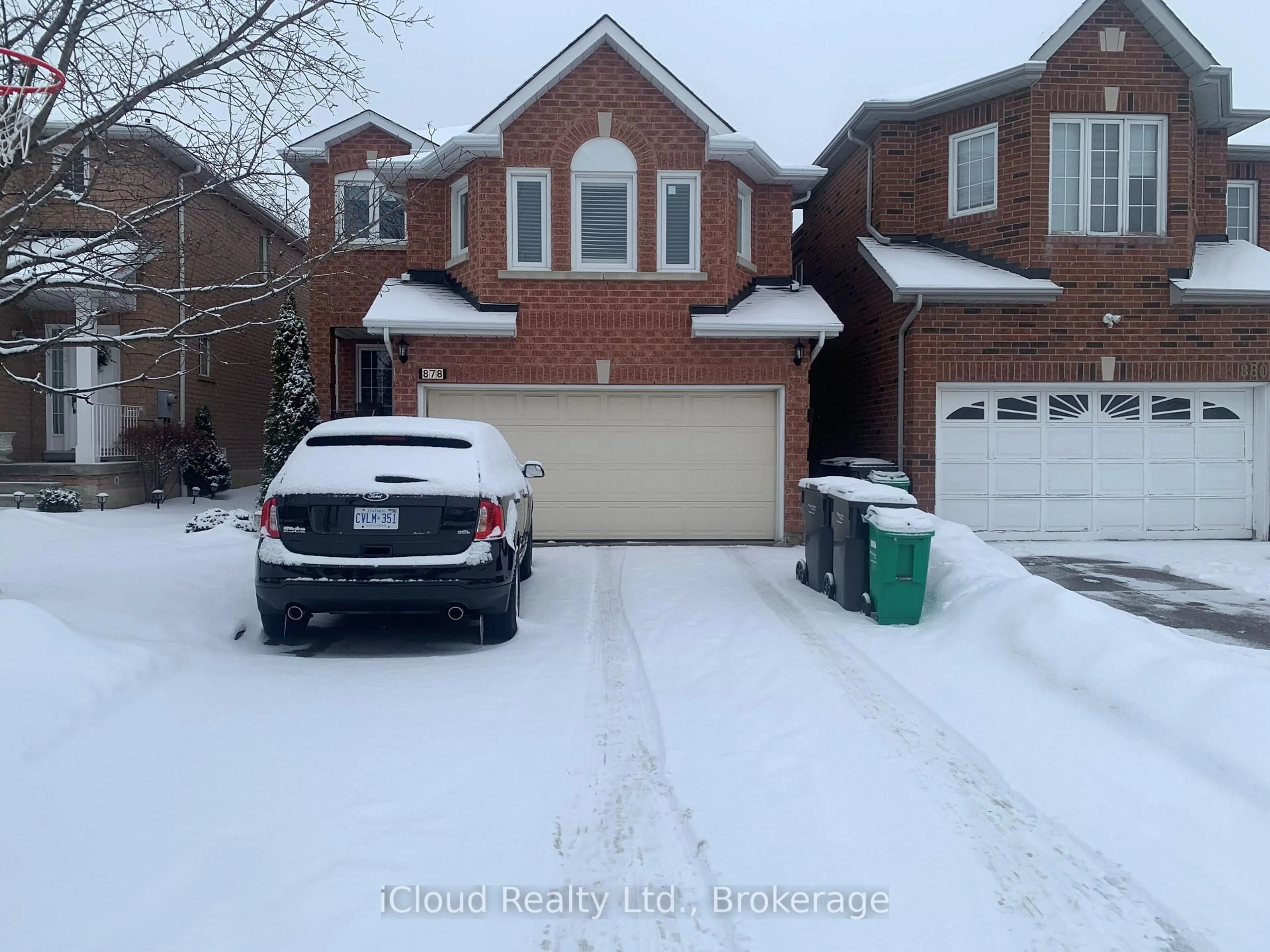 Unknown for 878 Blyleven Blvd, Mississauga Ontario L5V 2J3