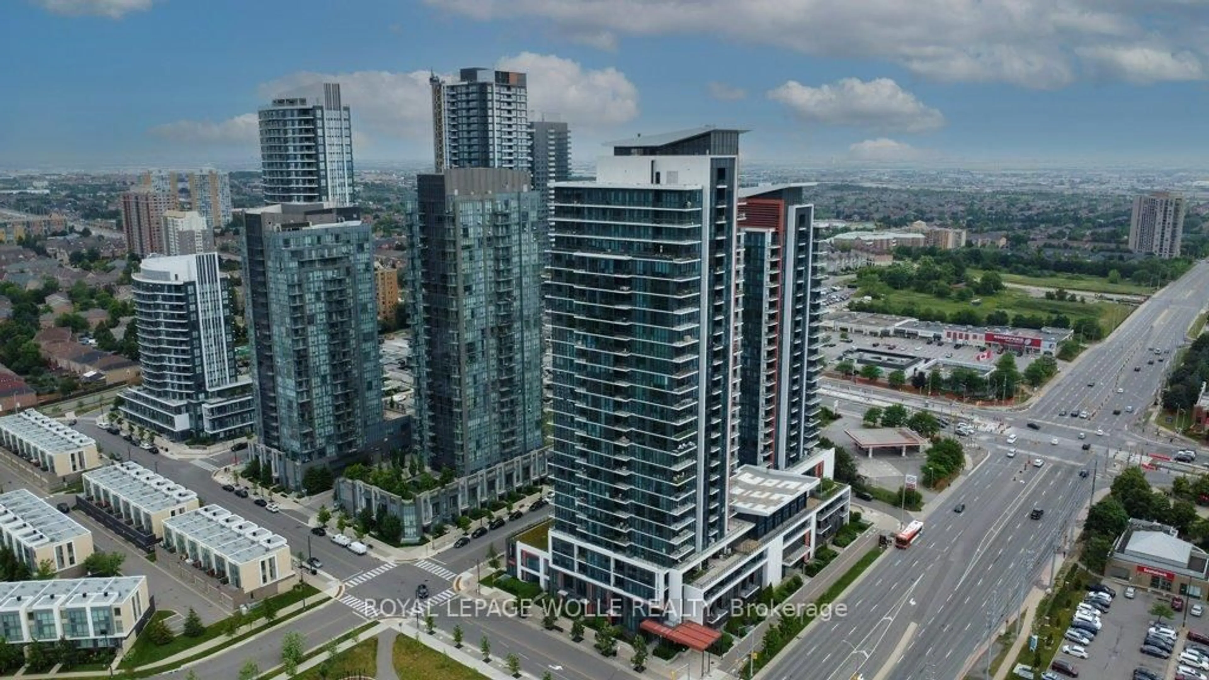 A pic from outside/outdoor area/front of a property/back of a property/a pic from drone, city buildings view from balcony for 75 Eglinton Ave #1601, Mississauga Ontario L5R 0E5