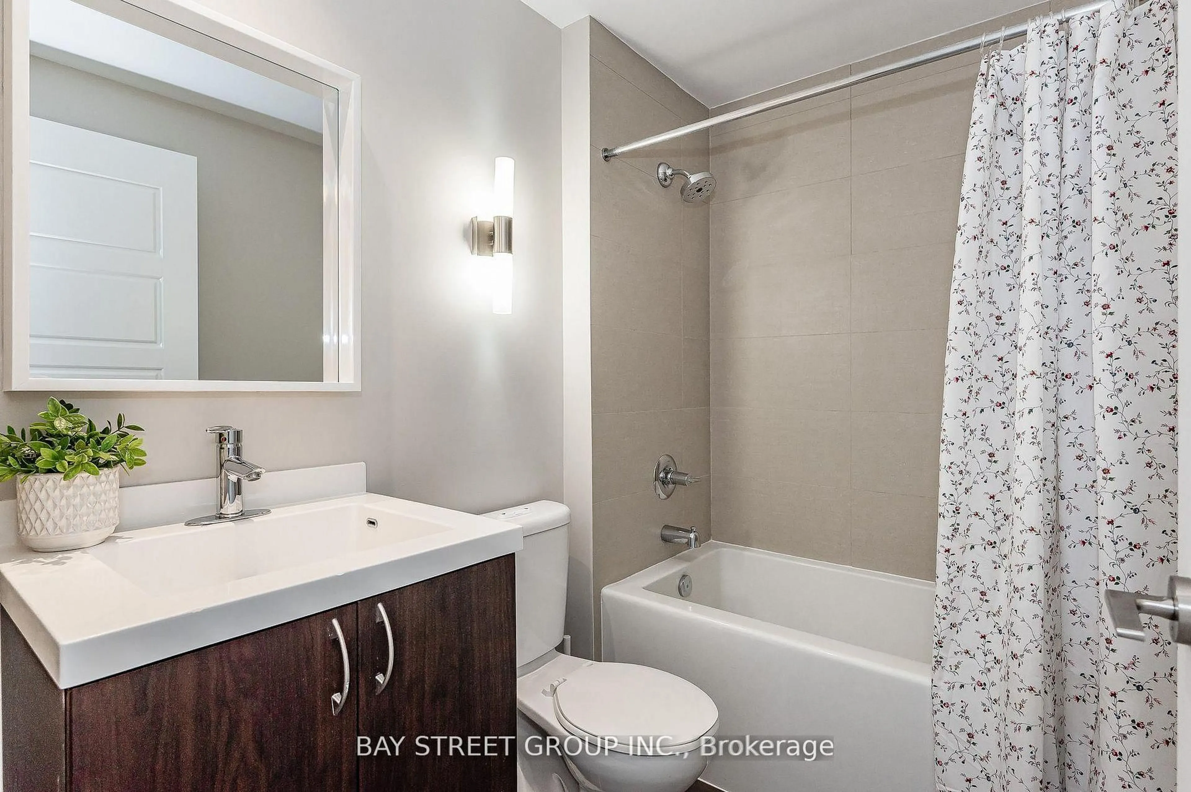 Standard bathroom, ceramic/tile floor for 15 Viking Lane #1202, Toronto Ontario M9B 0A4