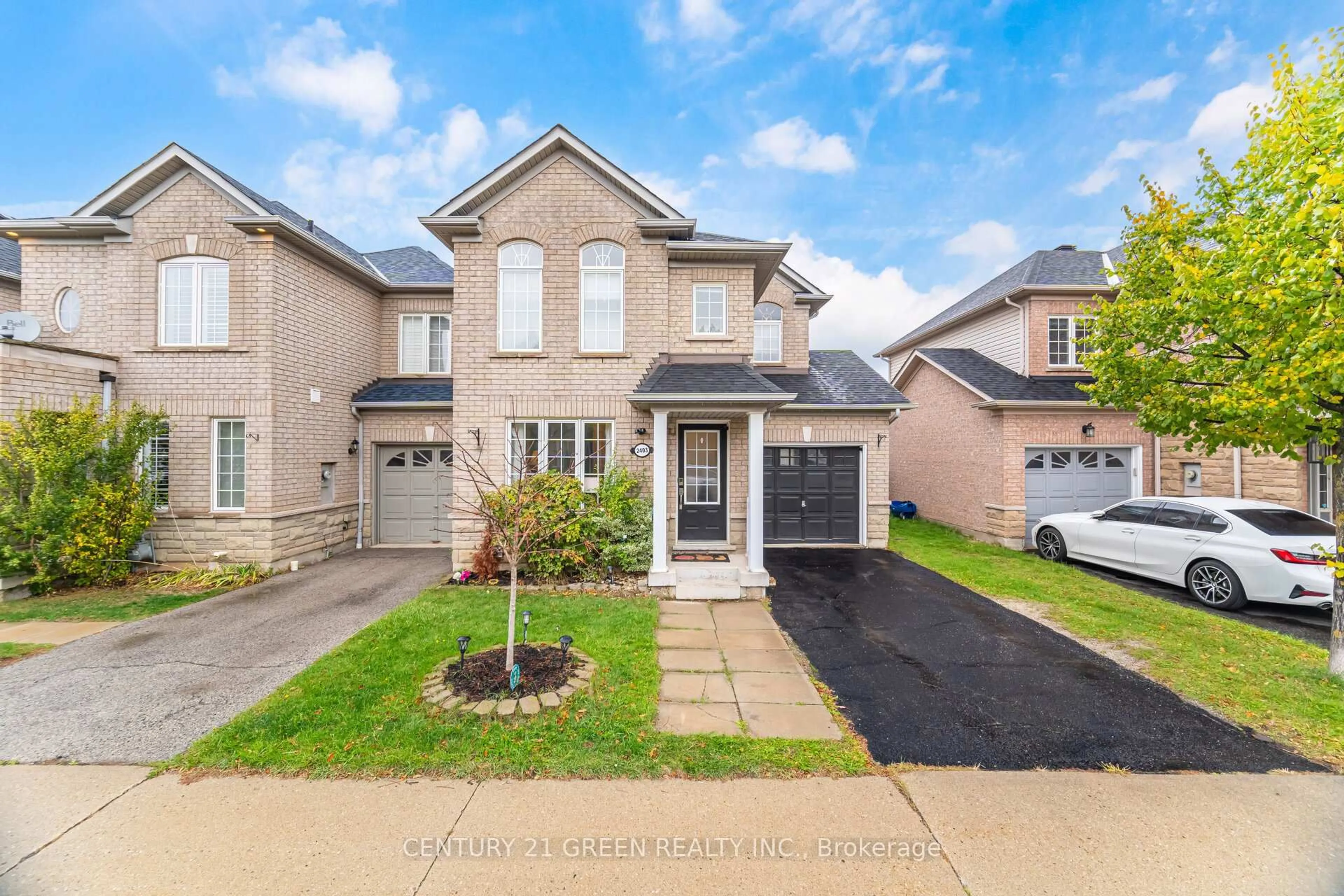 Home with brick exterior material, street for 2403 Emerson Dr, Burlington Ontario L7L 7M4