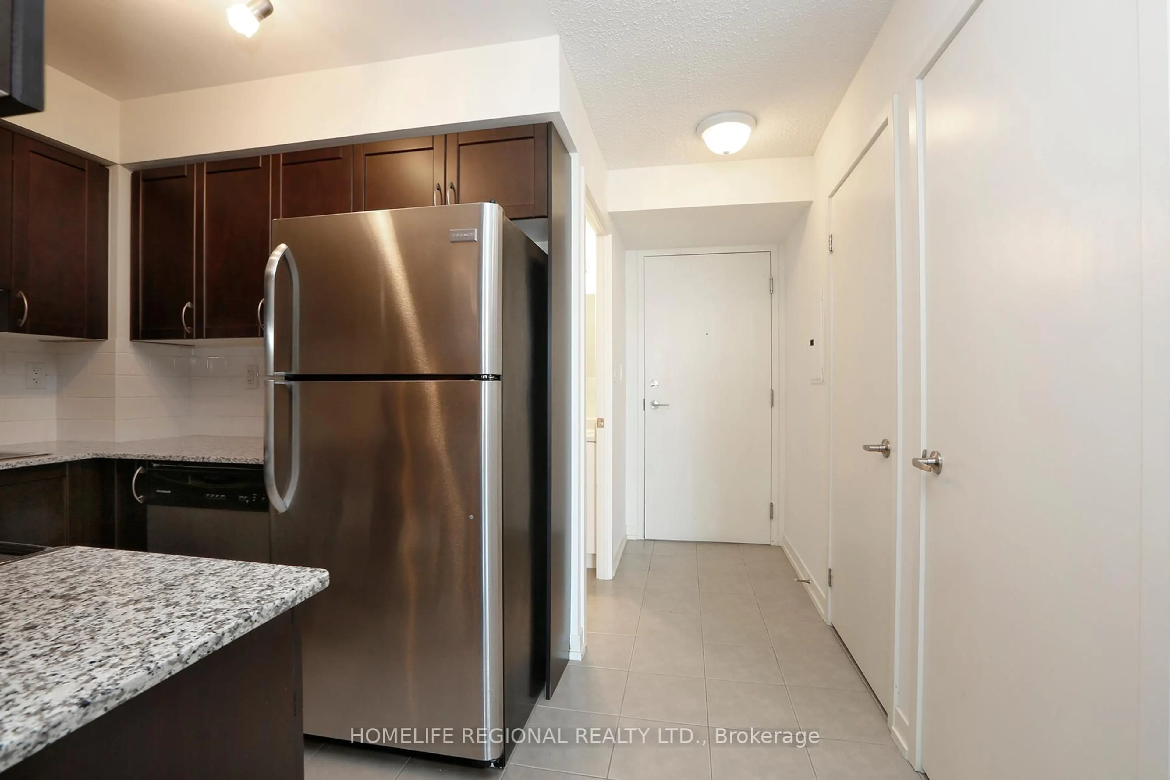 Standard kitchen, unknown for 816 Lansdowne Ave #1015, Toronto Ontario M6H 4K6