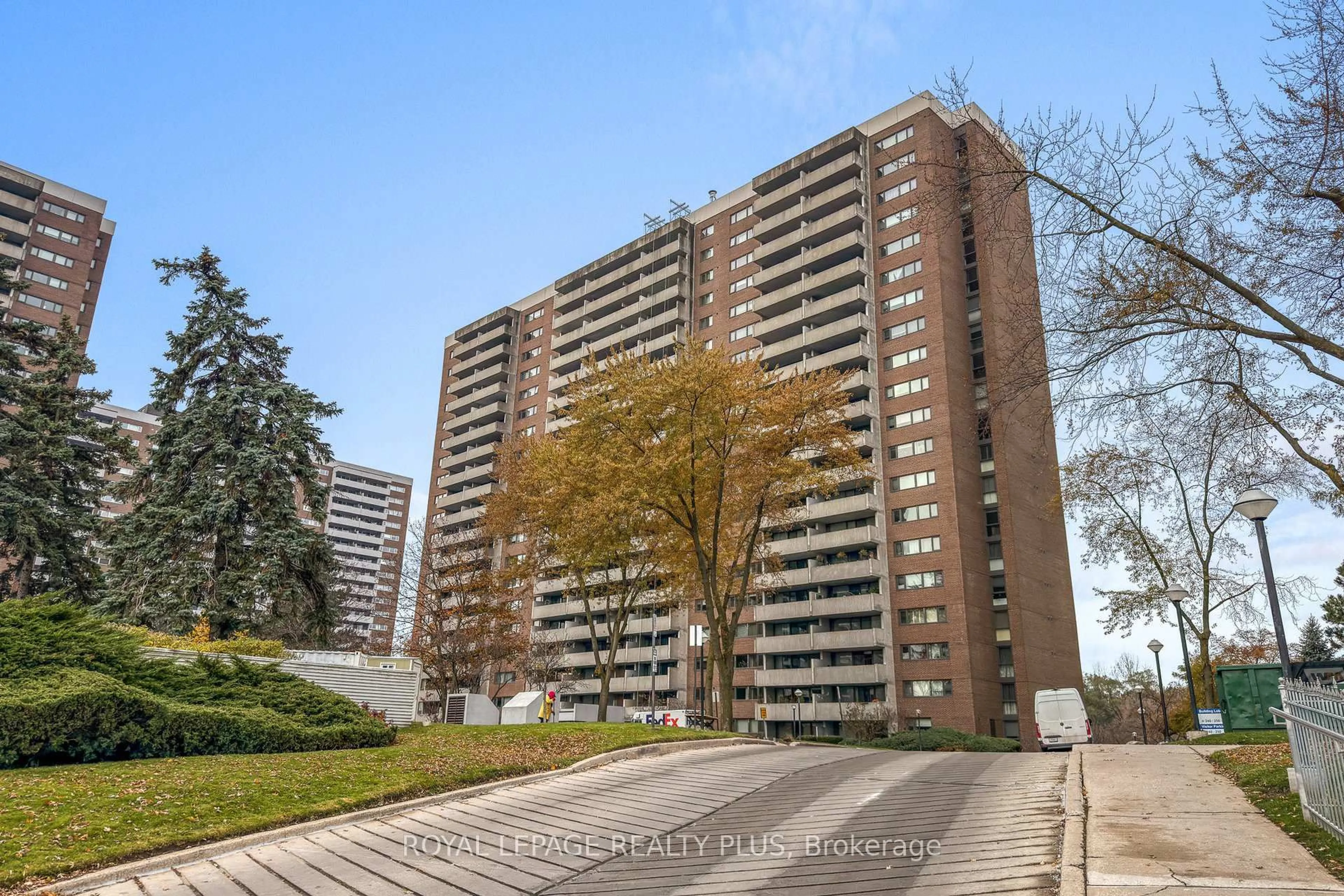 Unknown for 260 Scarlett Rd #1206, Toronto Ontario M6N 4X6