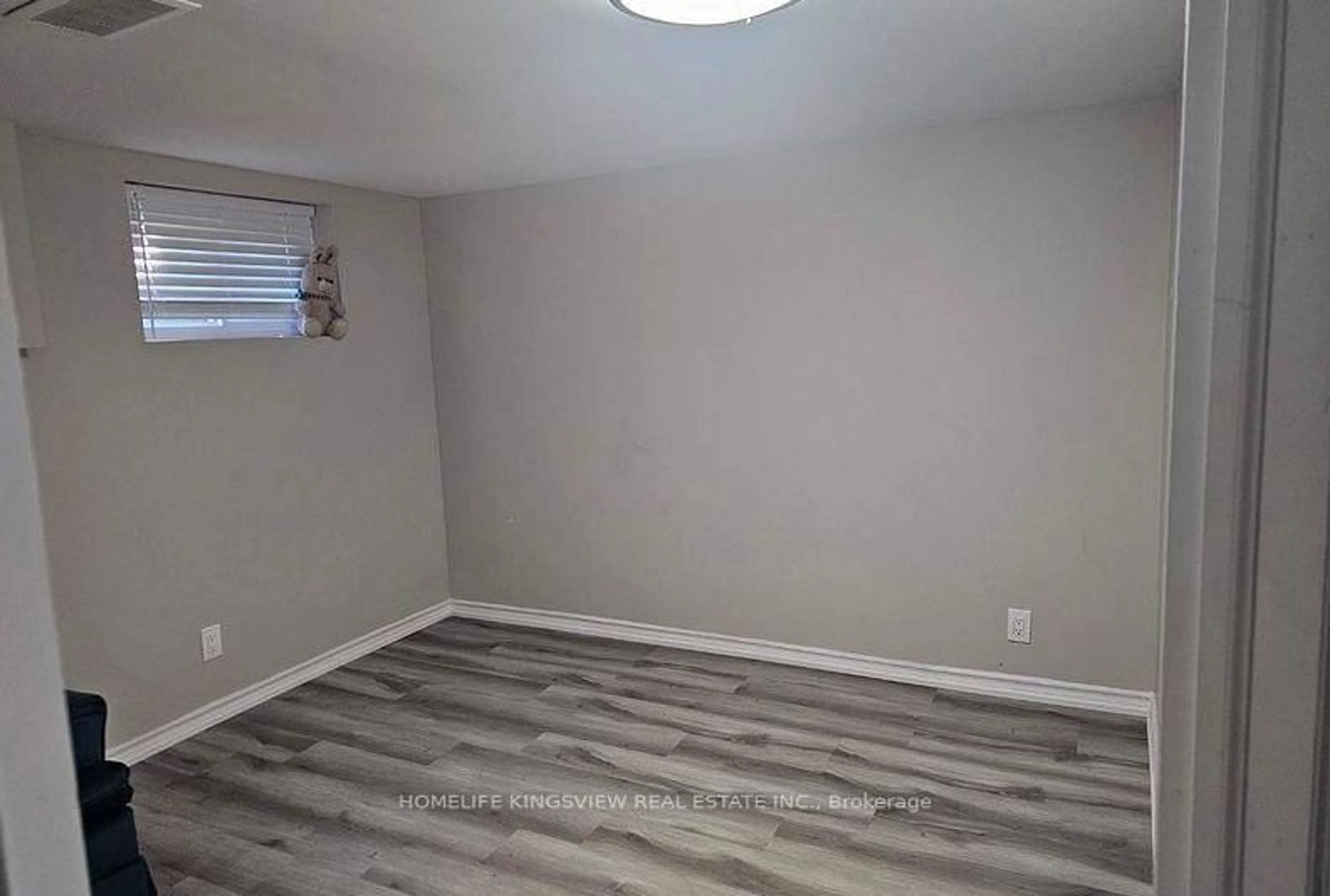 A pic of a room for 14 Kirby Rd, Toronto Ontario M3L 1B6