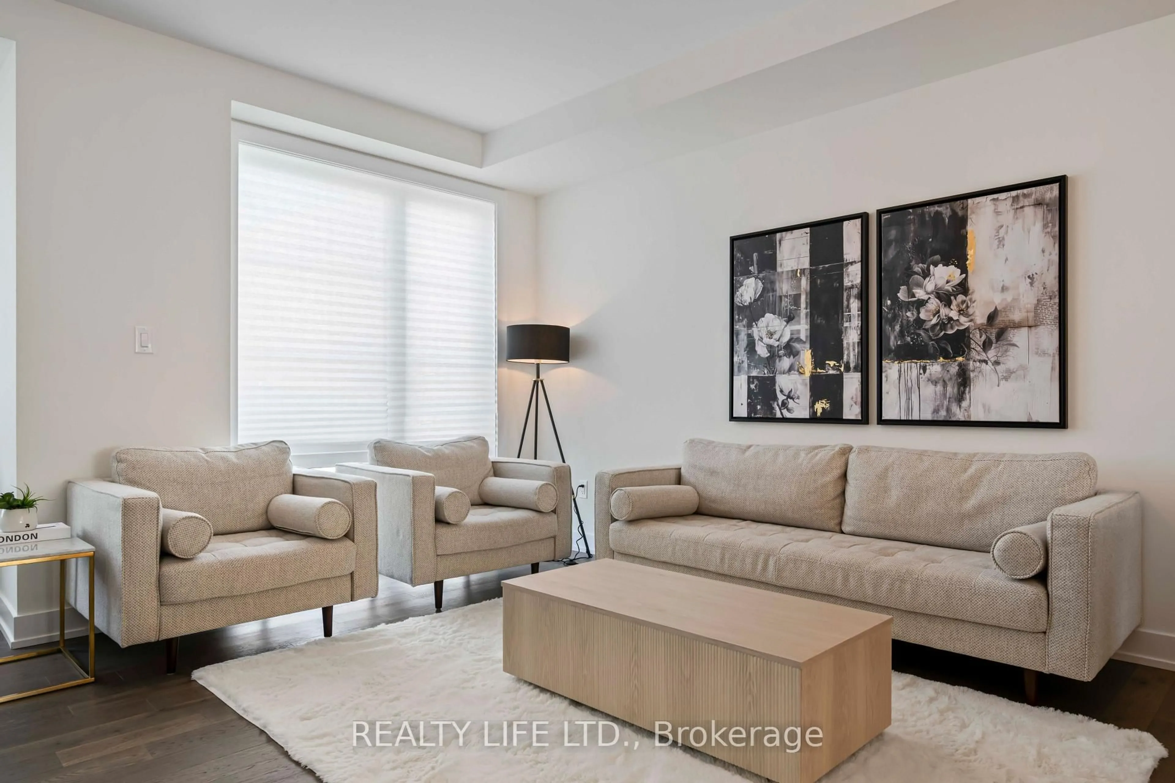 Living room with furniture, unknown for 2273 Turnberry Rd #6, Burlington Ontario L7M 2B2