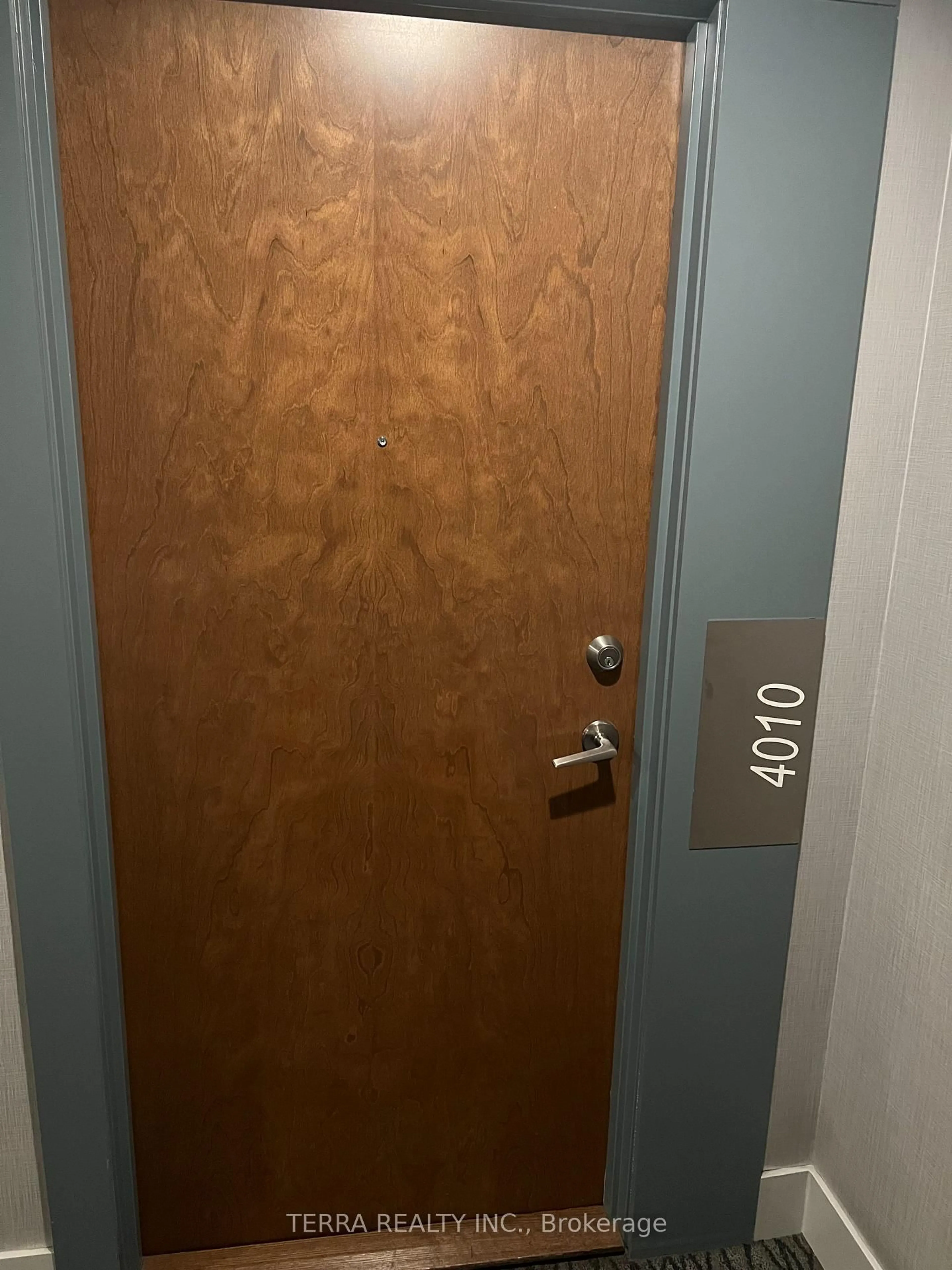 Unknown for 2212 Lakeshore Blvd #4010, Toronto Ontario M8V 3X9