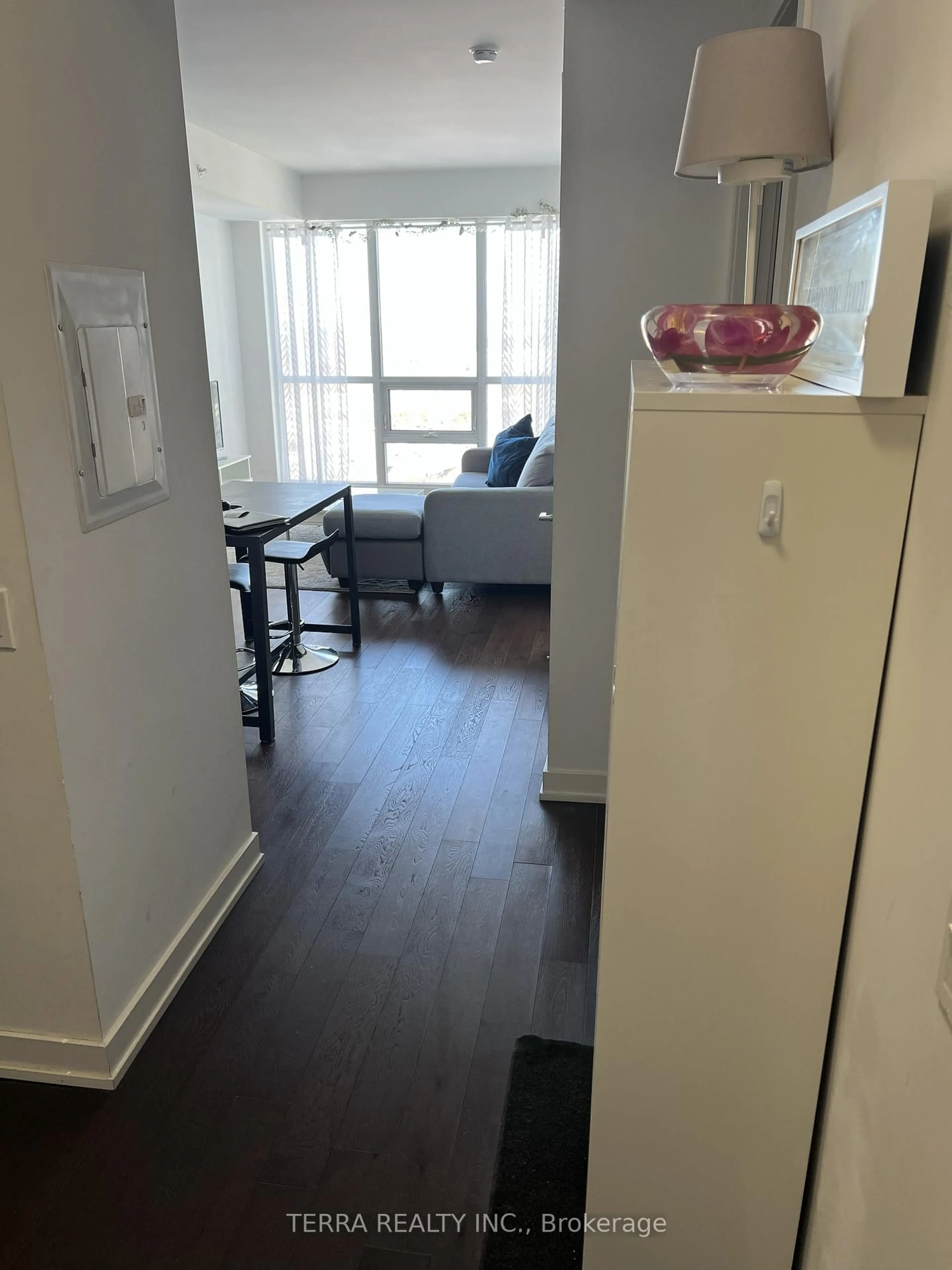 A pic of a room for 2212 Lakeshore Blvd #4010, Toronto Ontario M8V 3X9