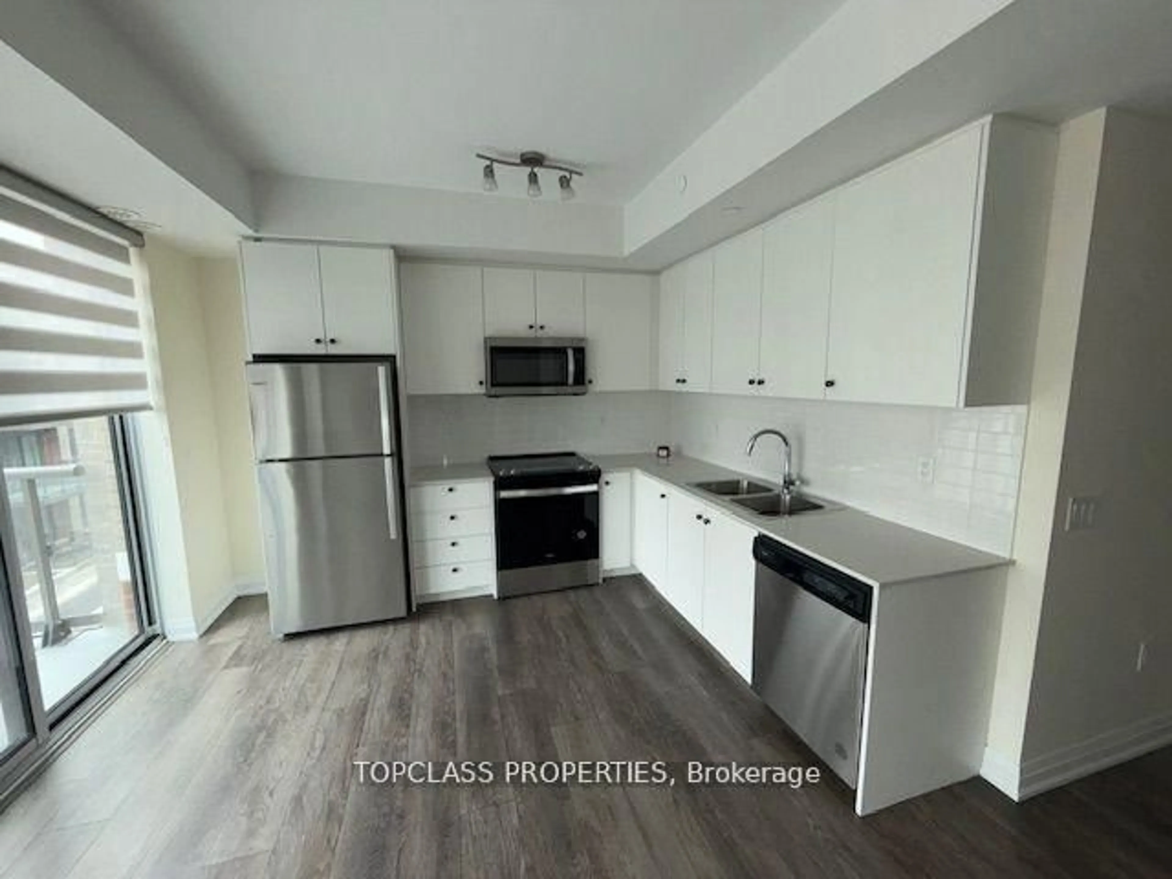 Standard kitchen, unknown for 75 Attmar Dr #357, Brampton Ontario L6P 0Y6