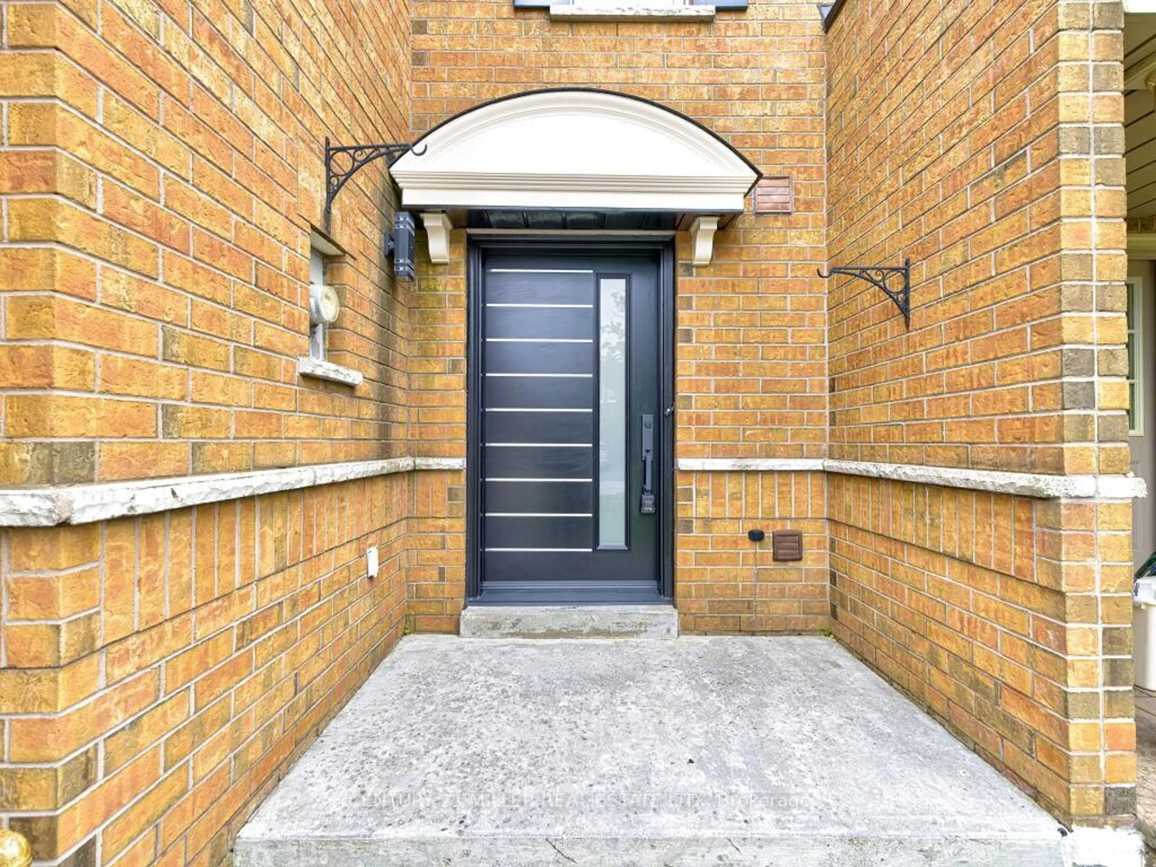 Unknown for 373 Ravineview Way, Oakville Ontario L6H 6S5