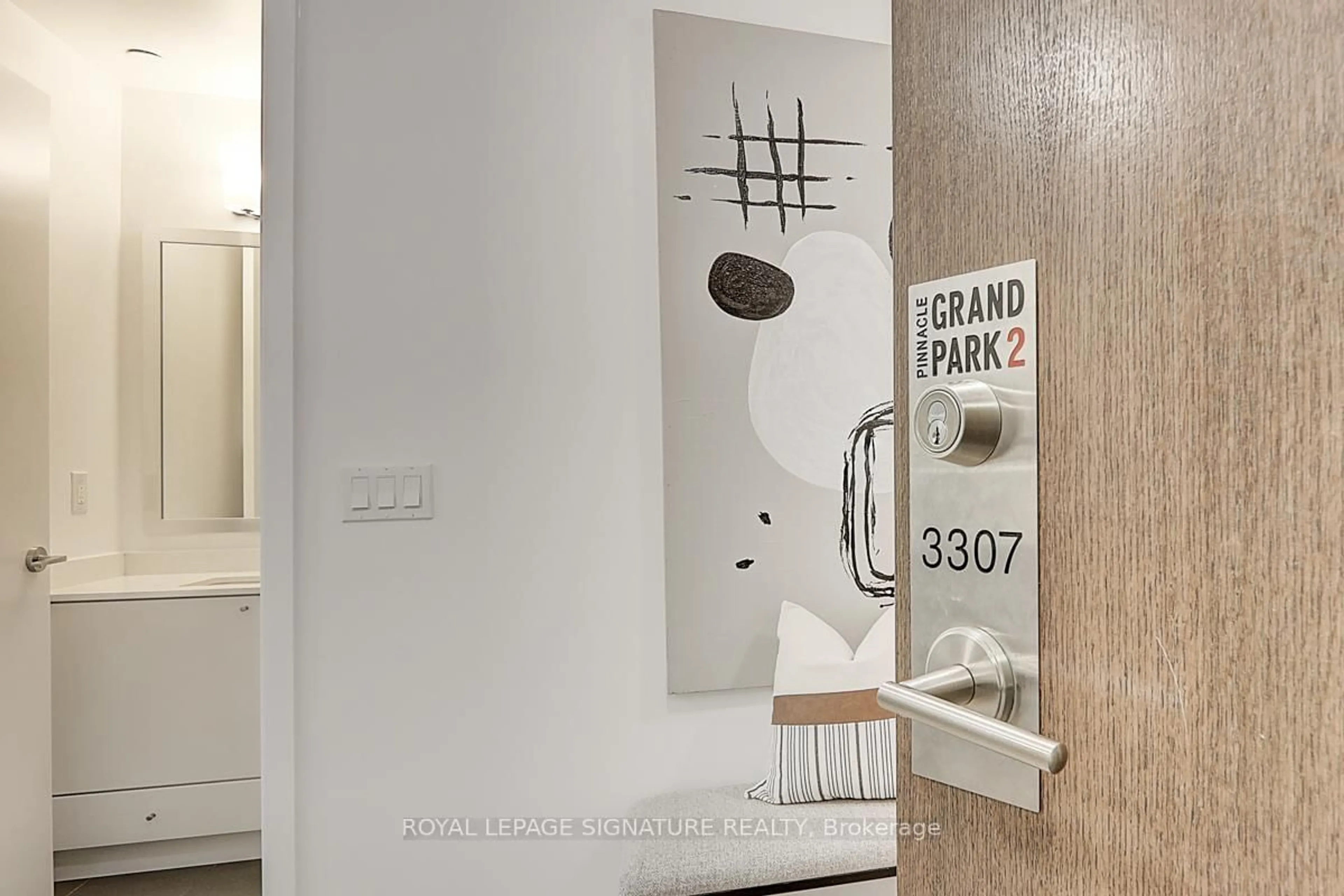 Unknown for 3975 Grand Park Dr #3307, Mississauga Ontario L5B 4M6