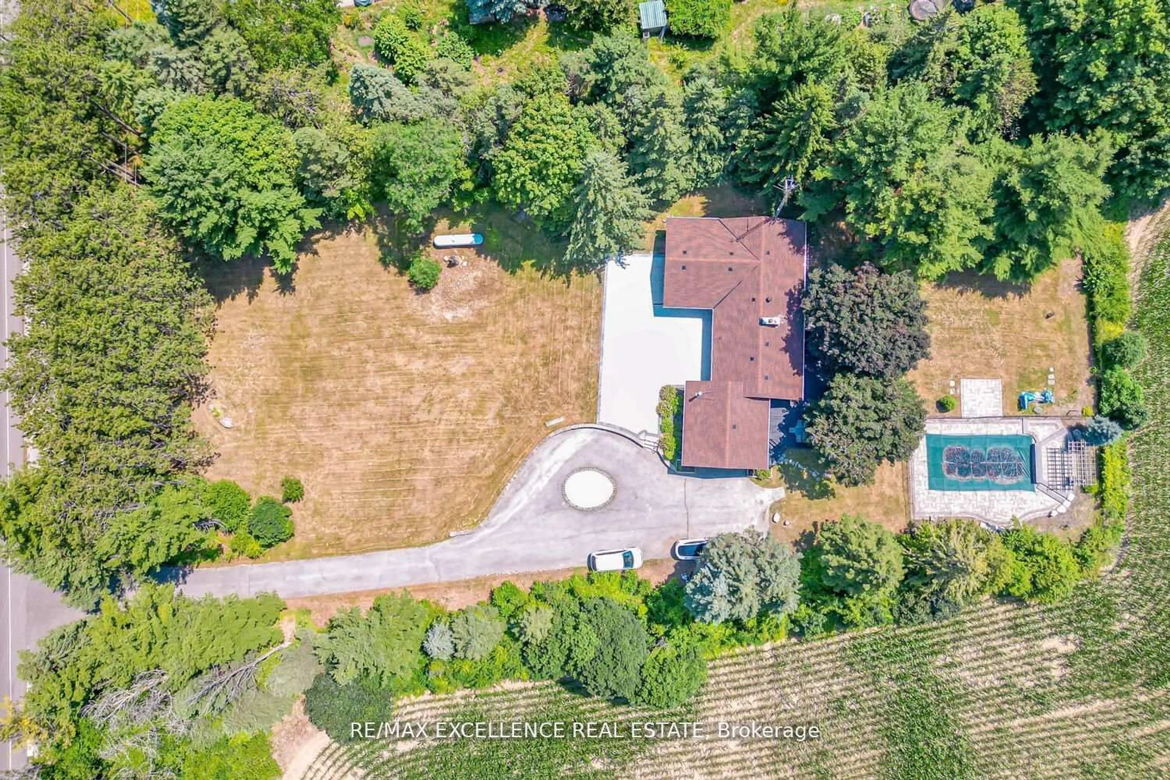 A pic from outside/outdoor area/front of a property/back of a property/a pic from drone, unknown for 14812 Centreville Creek Rd, Caledon Ontario L7C 3B1