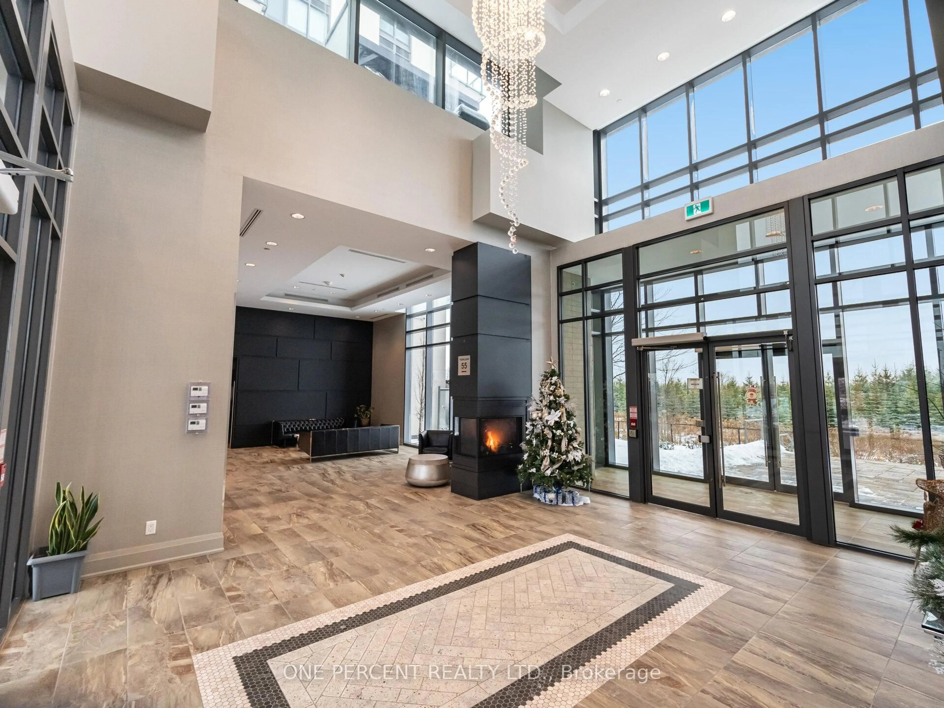 Indoor foyer for 65 Yorkland Blvd #811, Brampton Ontario L6P 4M5