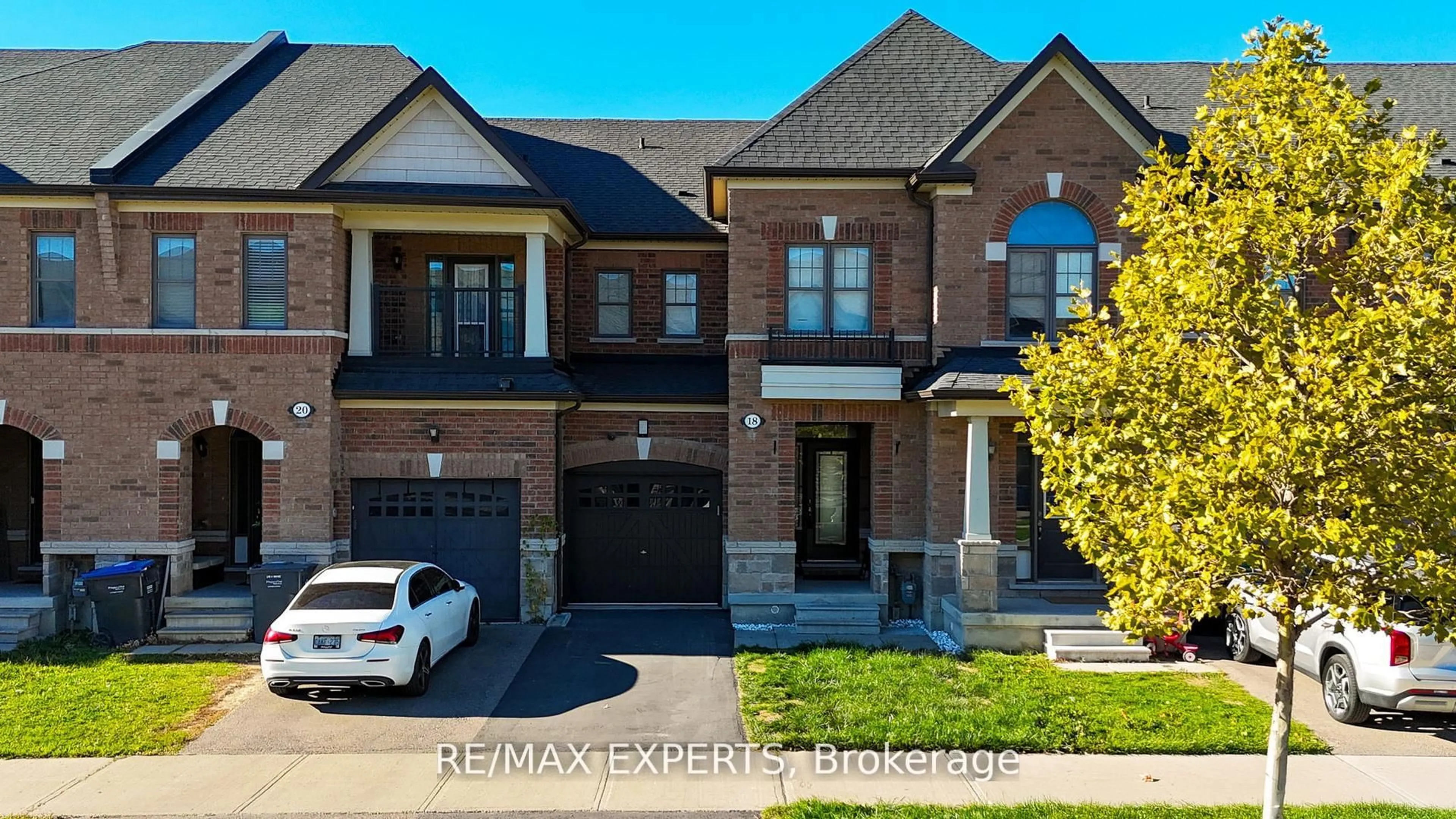 Home with brick exterior material, street for 18 Morra Ave, Caledon Ontario L7E 4K5
