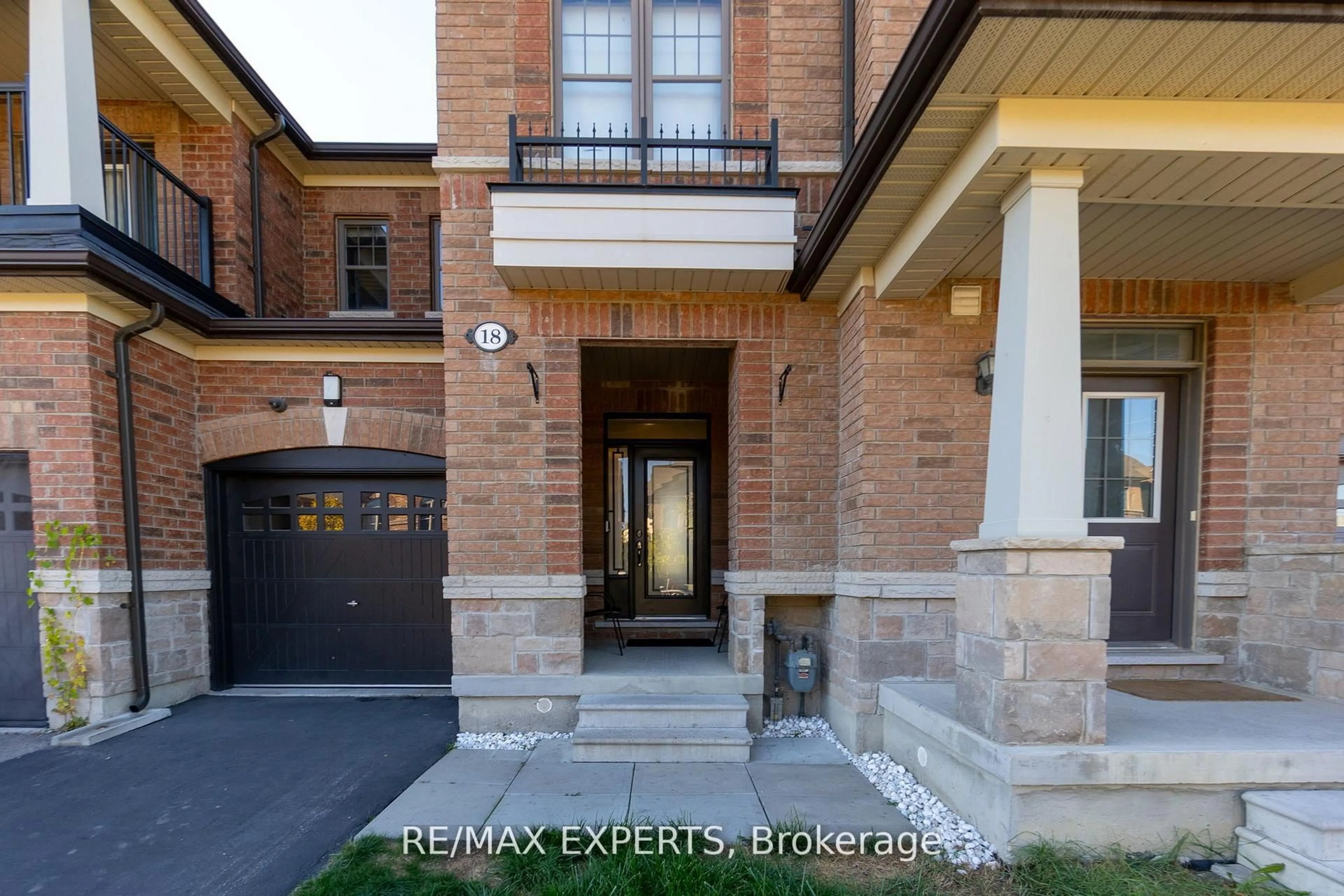 Home with brick exterior material, street for 18 Morra Ave, Caledon Ontario L7E 4K5