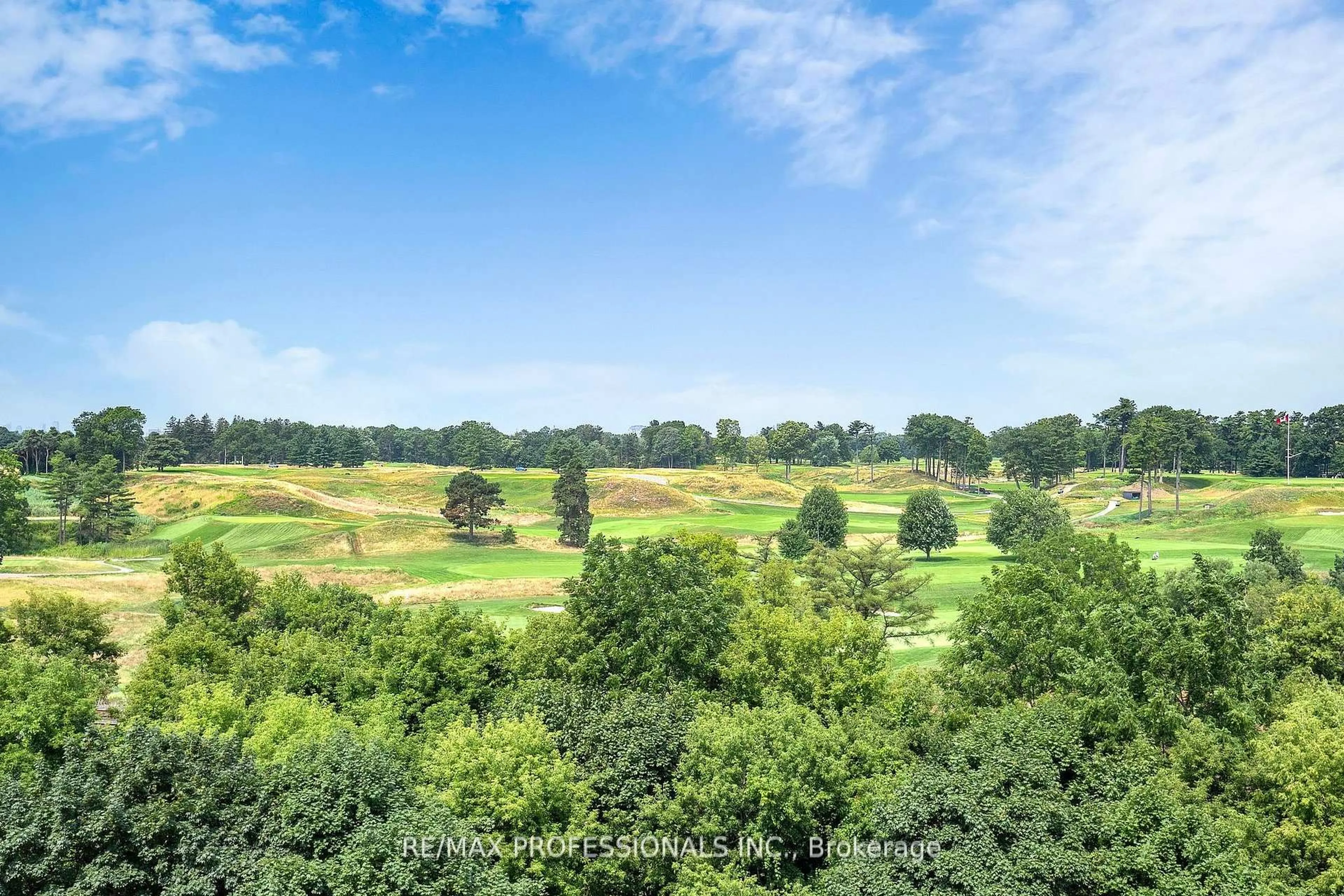 A pic from outside/outdoor area/front of a property/back of a property/a pic from drone, forest/trees view for 1535 Lakeshore Rd #806, Mississauga Ontario L5E 3E2