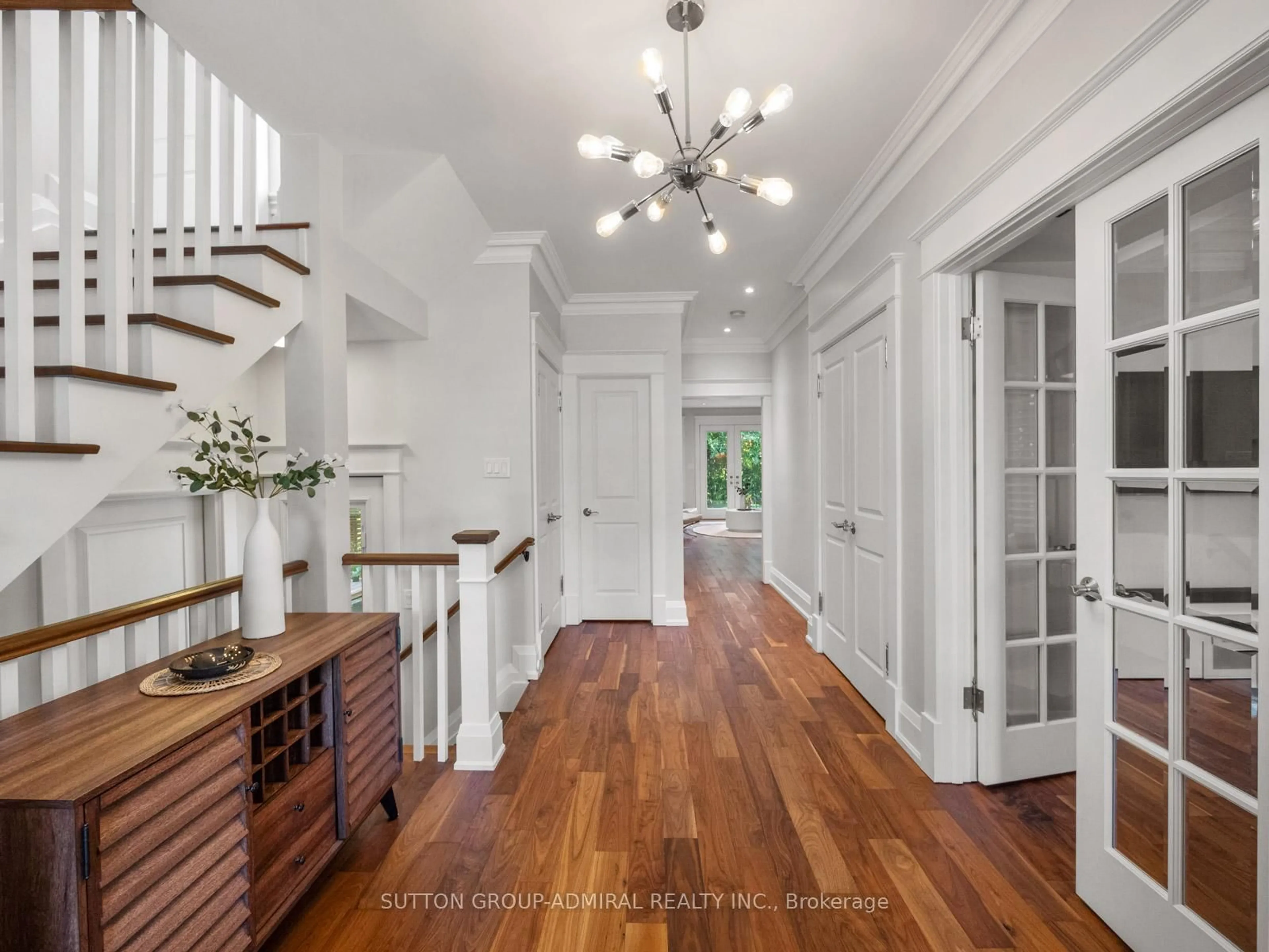 Indoor entryway for 26 Puckeridge Cres, Toronto Ontario M9B 3A2