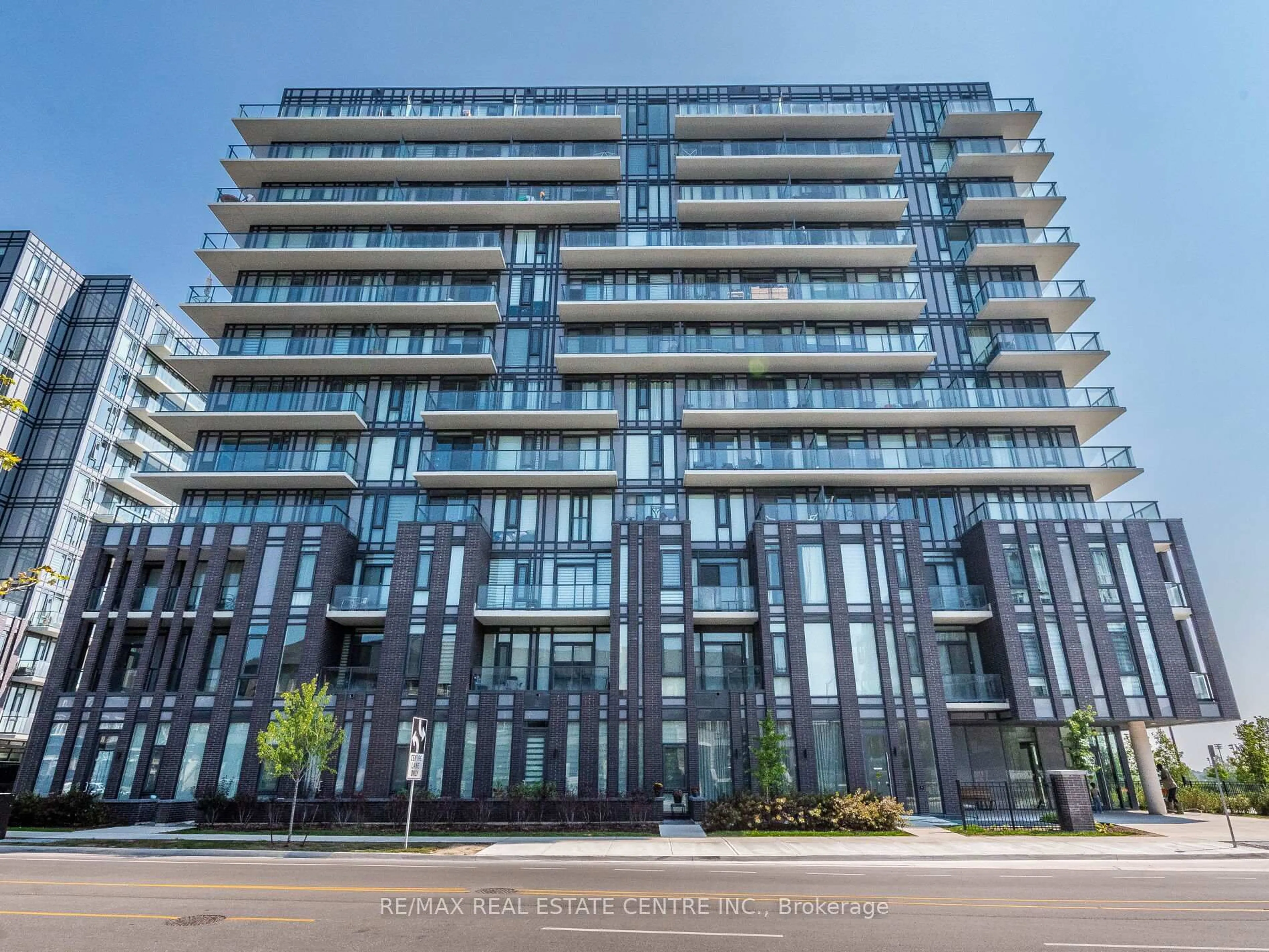 Unknown for 215 VETERANS Dr #211, Brampton Ontario L7A 5L6