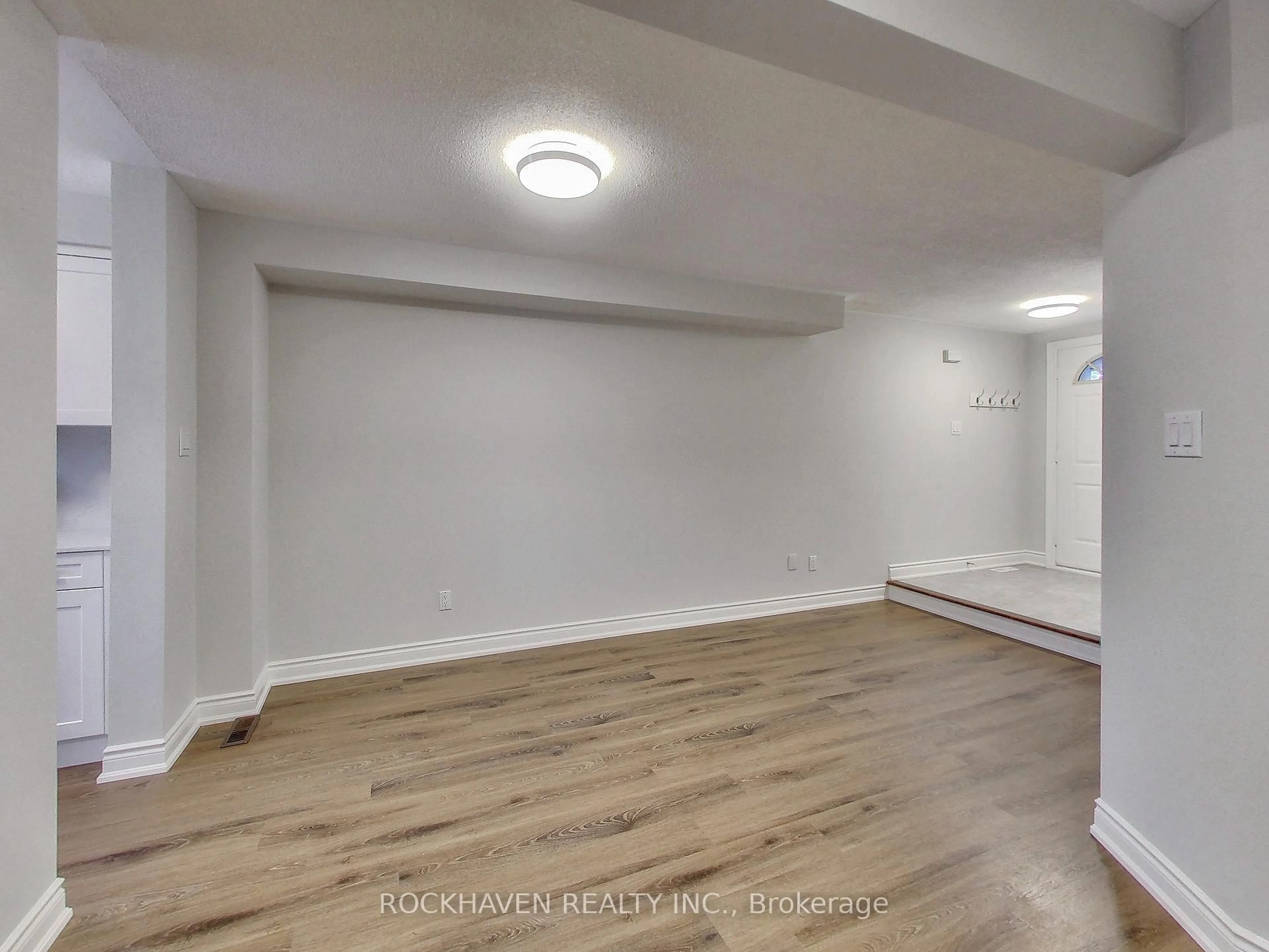 A pic of a room for 2350 Grand Ravine Dr #62, Oakville Ontario L6H 6E2