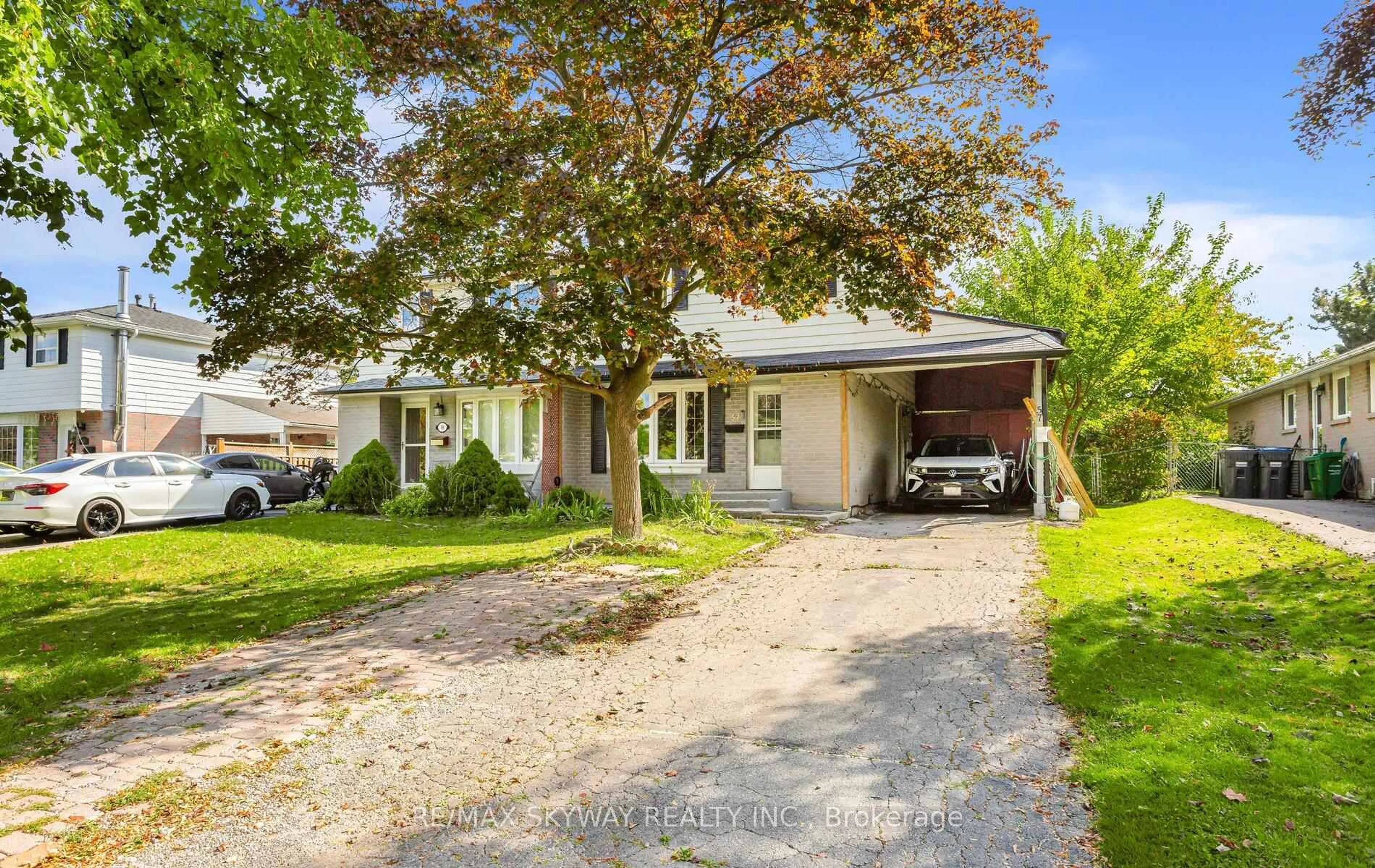 A pic from outside/outdoor area/front of a property/back of a property/a pic from drone, street for 57 Jefferson Rd, Brampton Ontario L6S 1W7