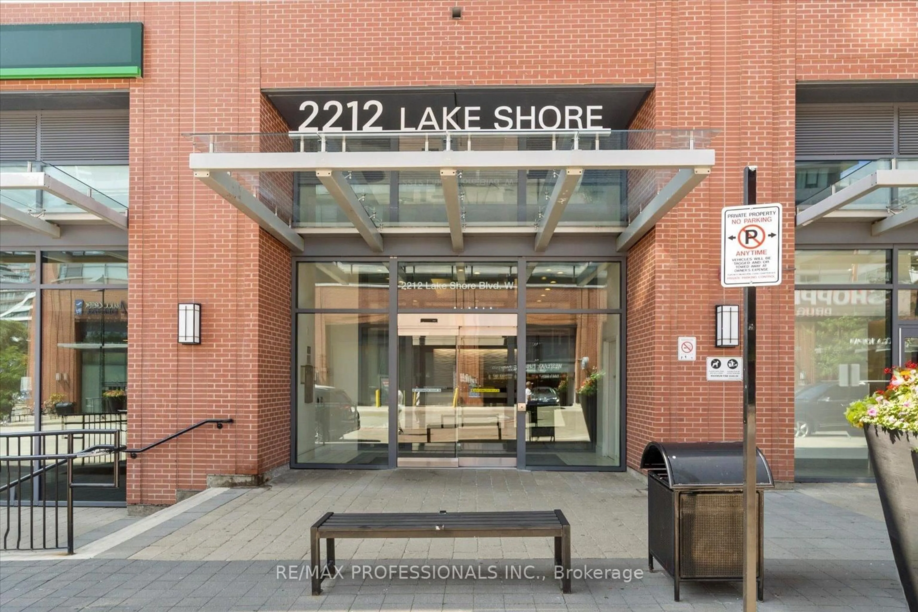 Lobby for 2212 Lake Shore Blvd #4003, Toronto Ontario M8V 0C2