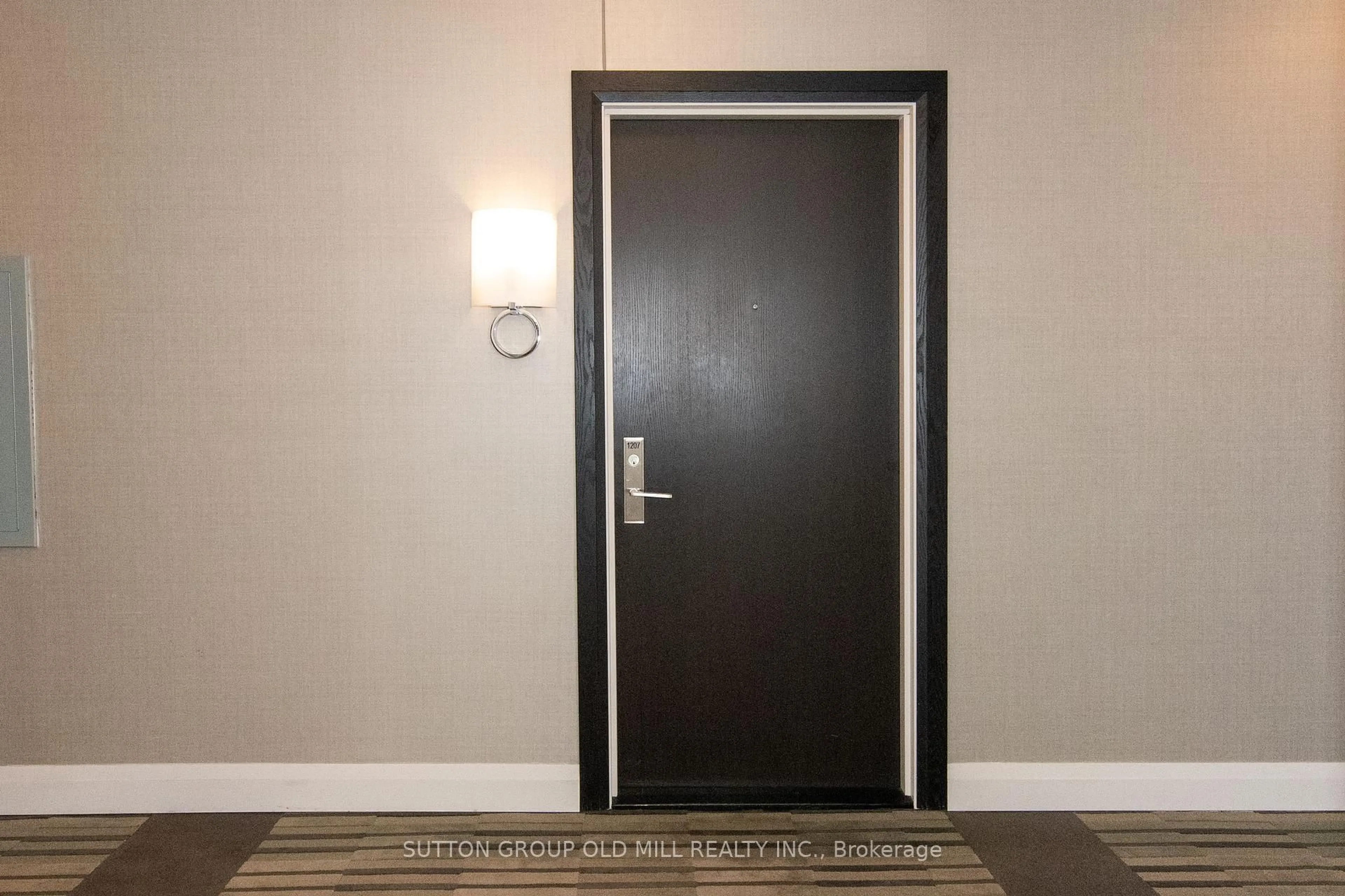 Indoor entryway for 35 Fontenay Crt #1207, Toronto Ontario M9A 0C4