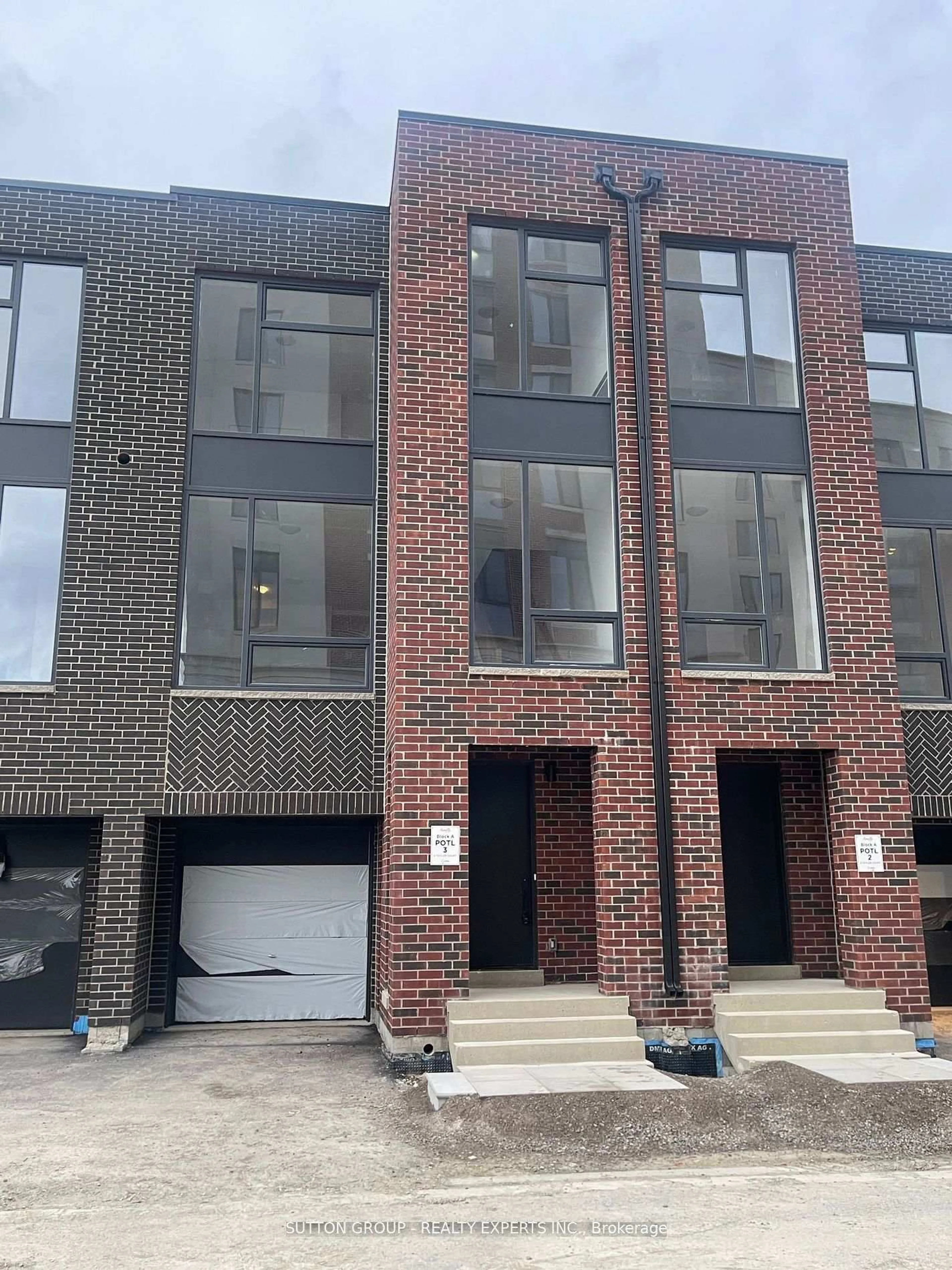 Home with brick exterior material, street for 5 Taylor Crt, Caledon Ontario L7E 2R7