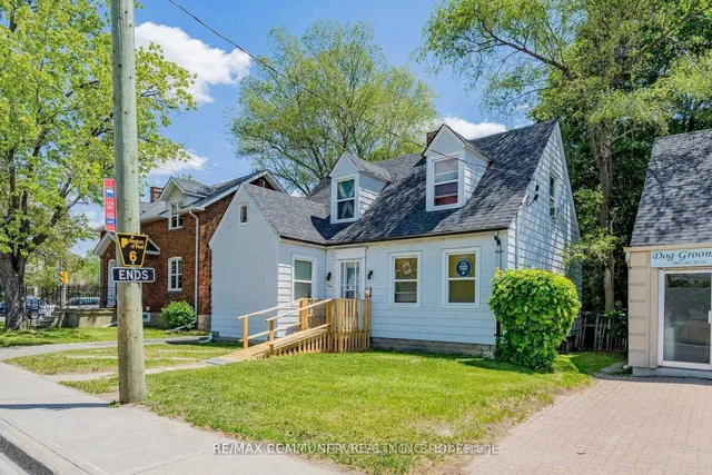 209 Queen St, Brampton 2