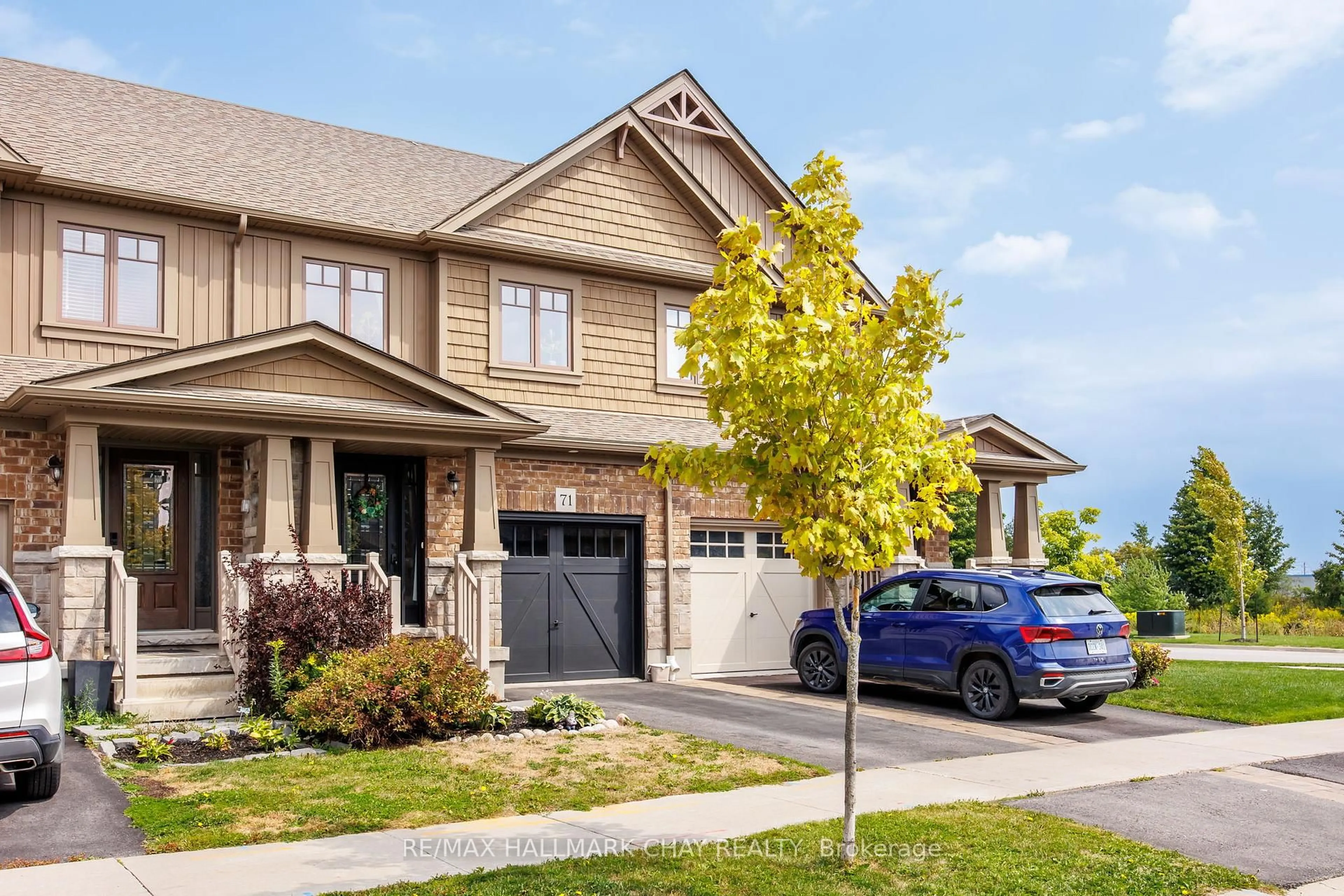 Home with brick exterior material, street for 71 Winterton Crt, Orangeville Ontario L9W 5H8